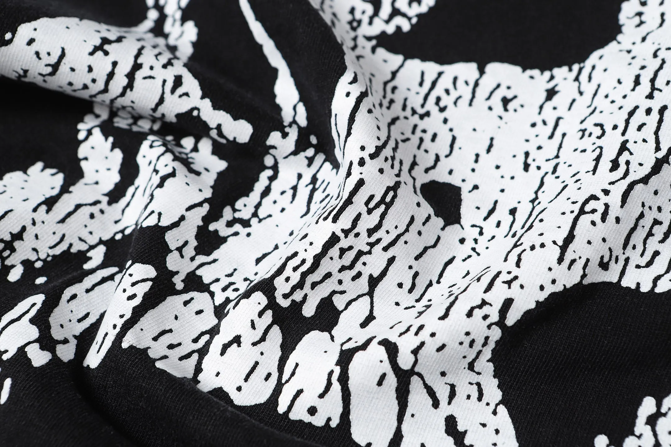 P122 Hellstar Cross-border European and American style street brand pure cotton T-shirt Fabric (fabric): 32 counts of 250g washed combed double yarn pure cotton Size (size): S-M- L- X L Color (colour): Washed black