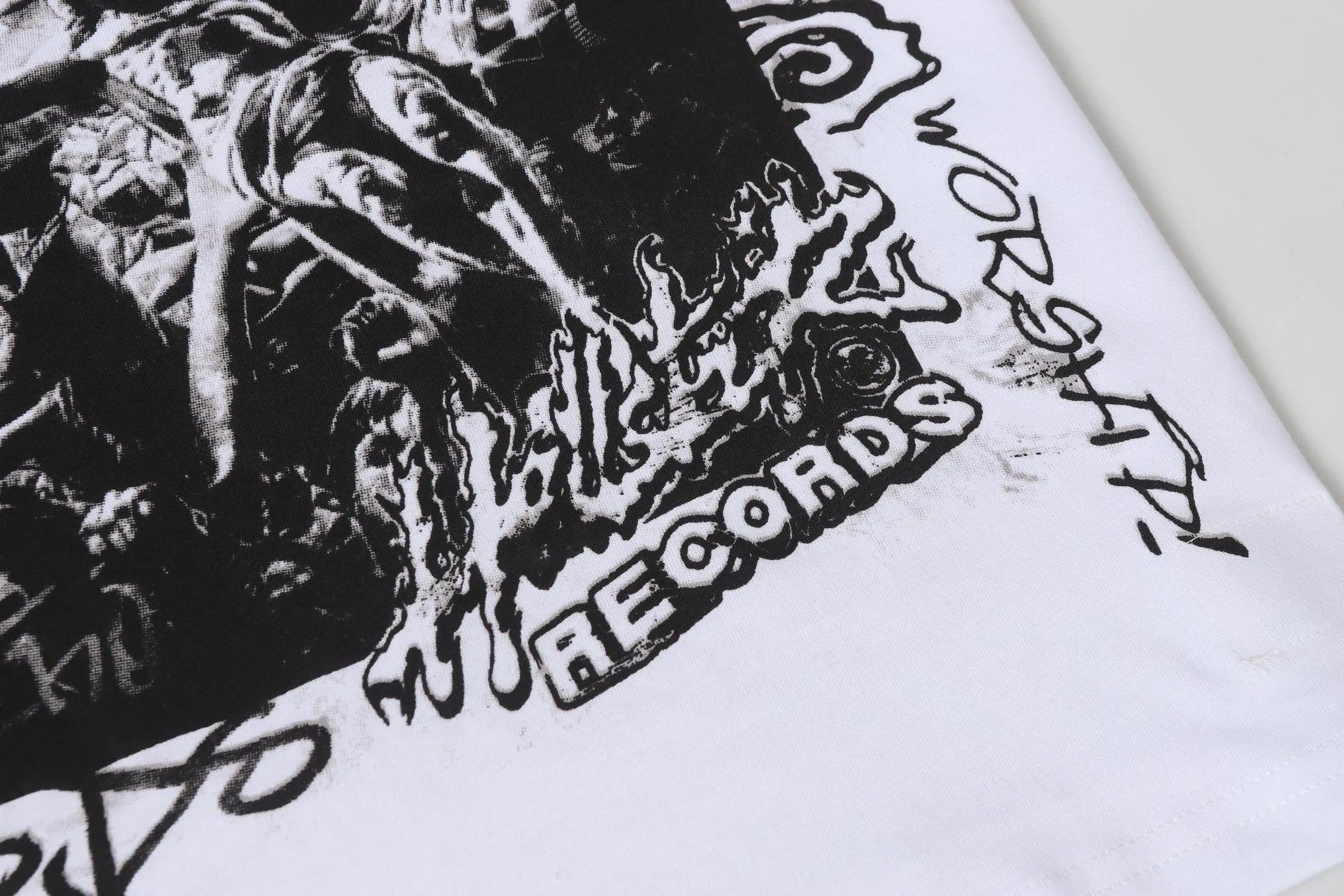 P108 Real-stock Hellstar Cross-border European and American style, street fashion brand pure cotton T-shirt Fabric (fabric): 32 pieces of 240g heavy combed double yarn pure cotton Size (size): S-M- L- X L Color (colour): white 👉