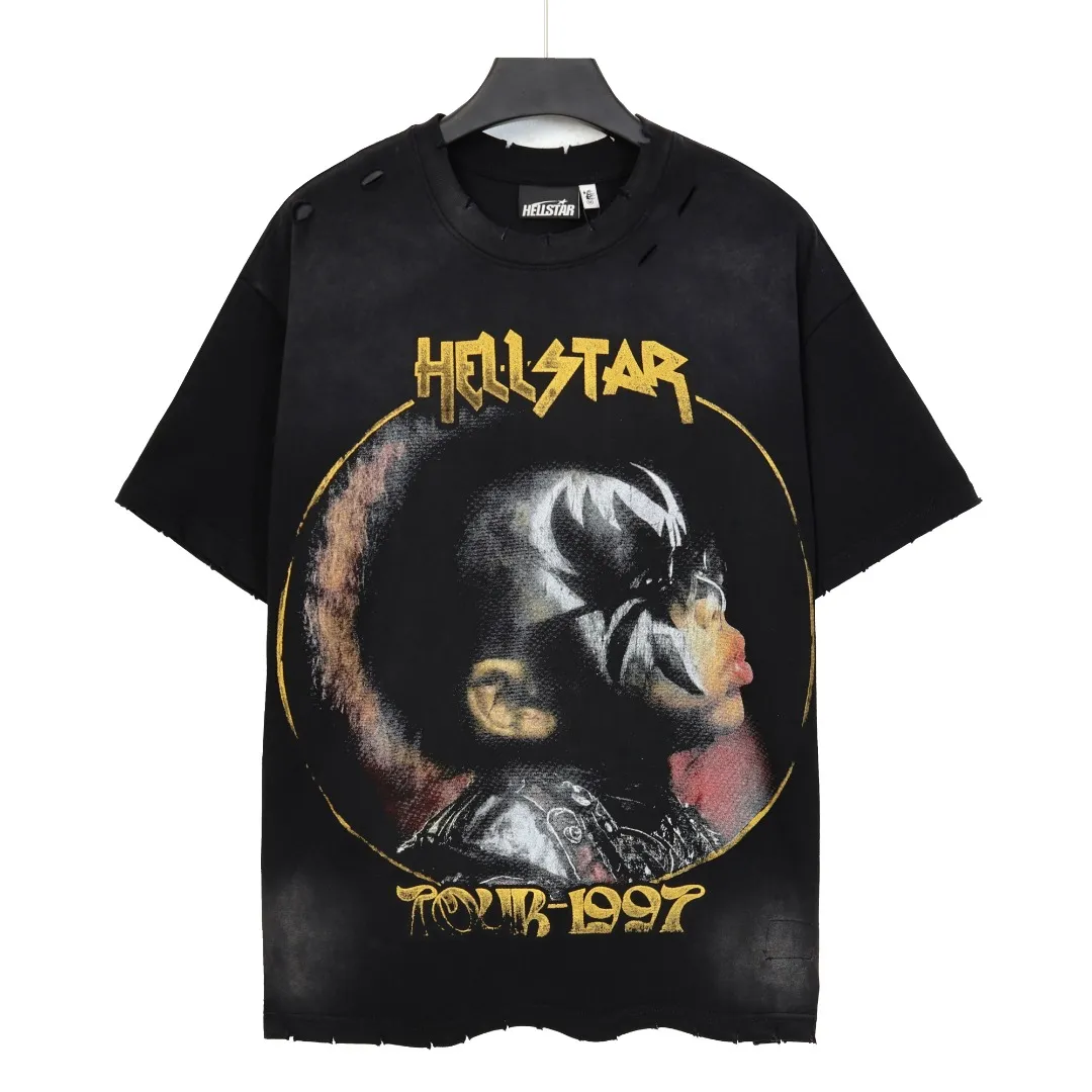 P134 Hellstar/Hellstar (actual shot) Craftsmanship: Washed and sprayed + holes + the whole piece washed and frayed Cross-border European and American style street brand pure cotton T-shirt Fabric (fabric): 32 pieces of 250g washed combed double yarn pure cotton Size (size): S-M- L- X L Color (colour): washed black/washed gray 👉