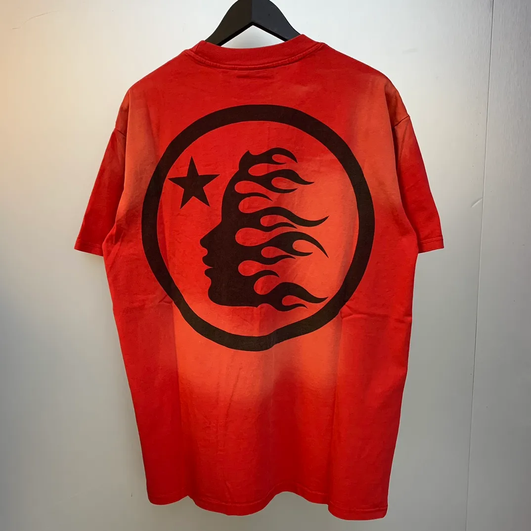 P126 Hellstar Studios Classic Short Sleeve Tee Shirt T-shirt Short Sleeve The new hot beauty trend Hellstar!  Standard beauty and trendy workmanship, original customization (fabric, pattern, printing, hang tag, main mark, etc.), exaggerated style, explosive style, dare to break through tradition, bring adventurous new fashion experience!   YoungBoy, the most popular rapper in the youth circle, has shot a lot of models for him, and celebrities such as Dababy and Swae Lee frequently get dressed!  color: red Size: S, M, L, XL