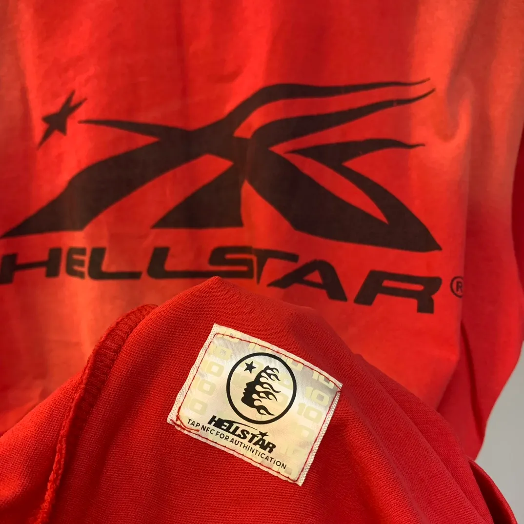 P126 Hellstar Studios Classic Short Sleeve Tee Shirt T-shirt Short Sleeve The new hot beauty trend Hellstar!  Standard beauty and trendy workmanship, original customization (fabric, pattern, printing, hang tag, main mark, etc.), exaggerated style, explosive style, dare to break through tradition, bring adventurous new fashion experience!   YoungBoy, the most popular rapper in the youth circle, has shot a lot of models for him, and celebrities such as Dababy and Swae Lee frequently get dressed!  color: red Size: S, M, L, XL