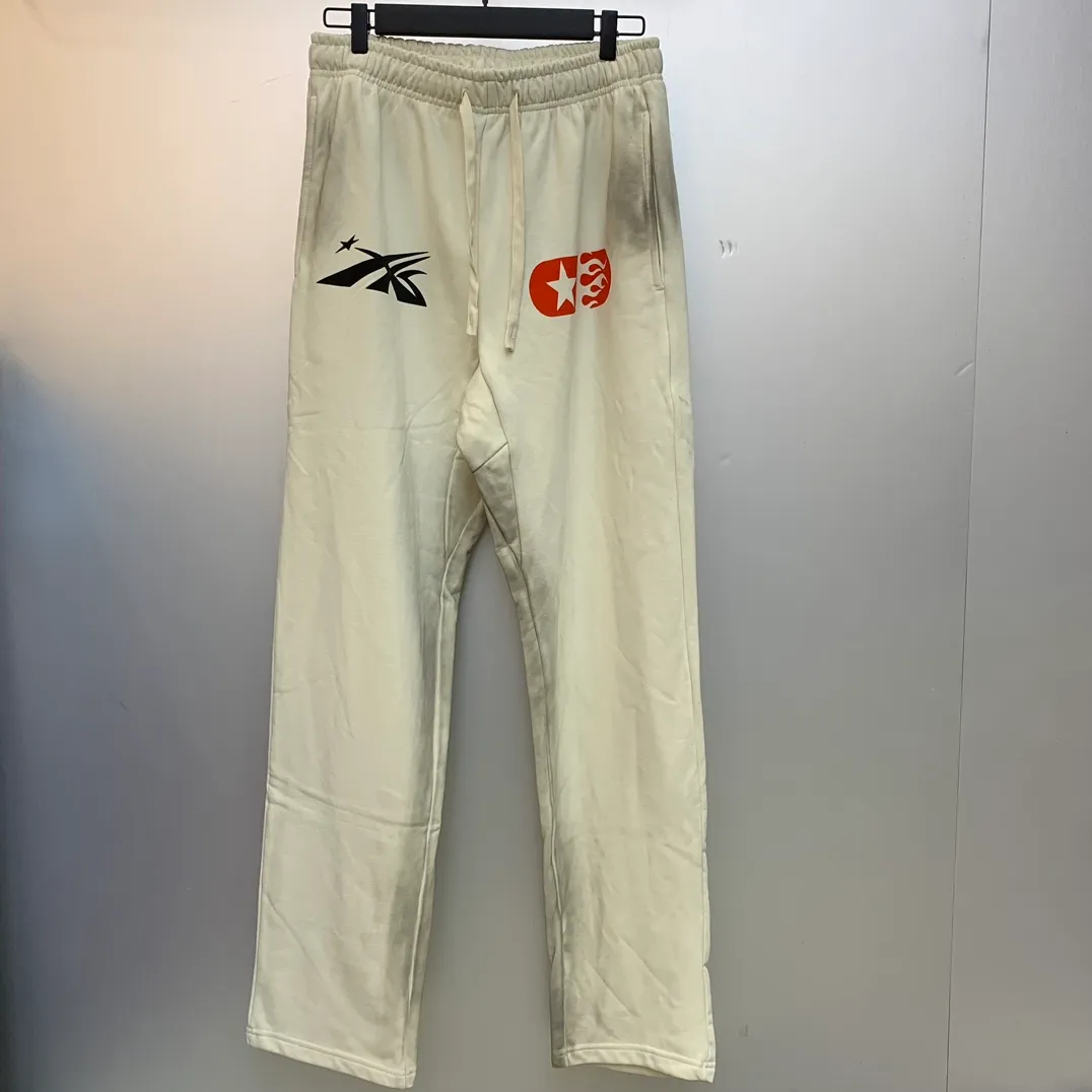 P210 Hellstar Studios Sports Skull Sweatpants Fashion brand pure cotton high quality sweatpants color (color): beige Size (size): S, M, L, XL