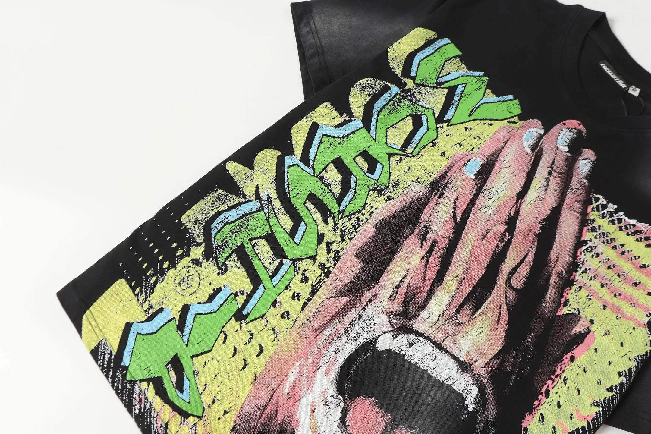 P124 Hellstar Cross-border European and American style street brand pure cotton T-shirt Fabric (fabric): 32 counts of 250g washed and combed double yarn pure cotton Size (size): S-M- L- X L Color (colour): Washed black (spray Ma Liu)