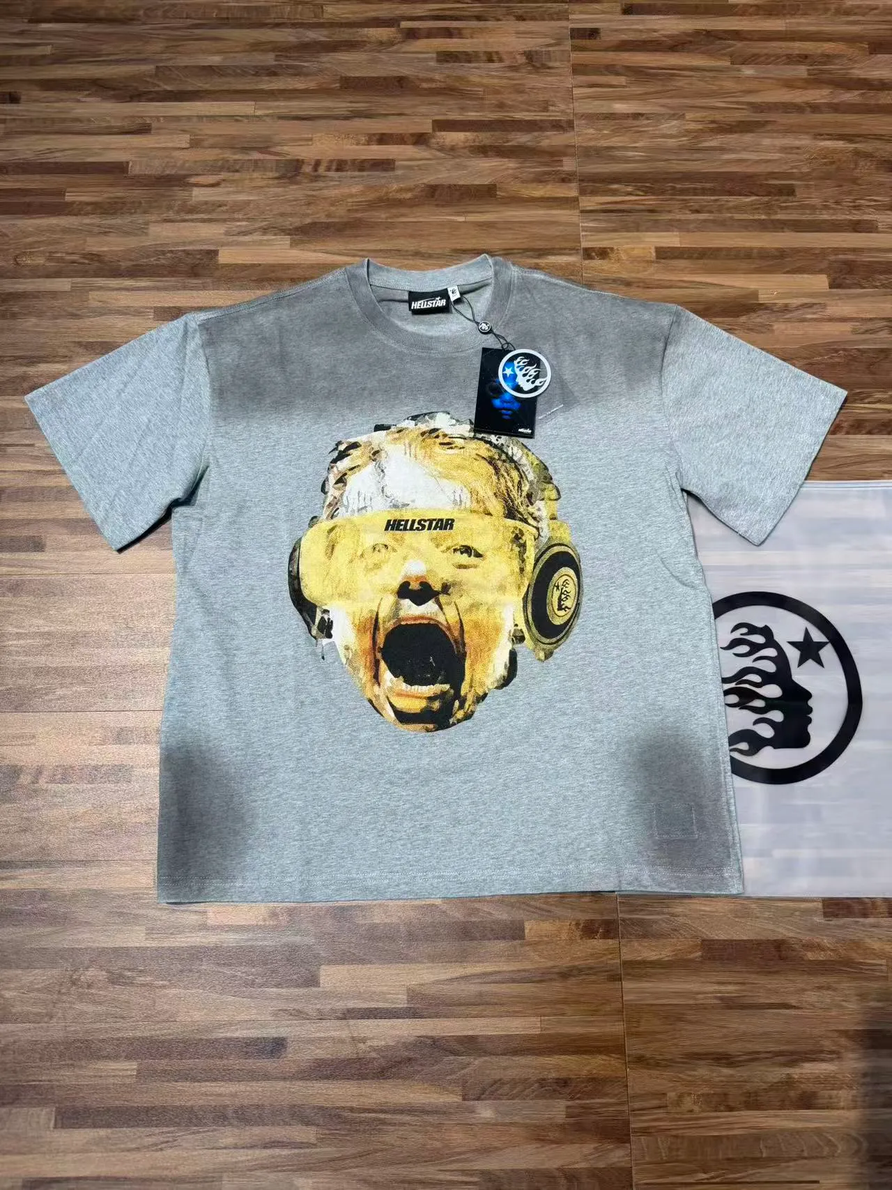 P124 Real-stock high-definition Hellstar Cross-border European and American style street brand pure cotton T-shirt Fabric (fabric): 32 pieces of 250g washed combed double yarn pure cotton Size (size): S-M- L- X L Color (colour): Washed black 👉