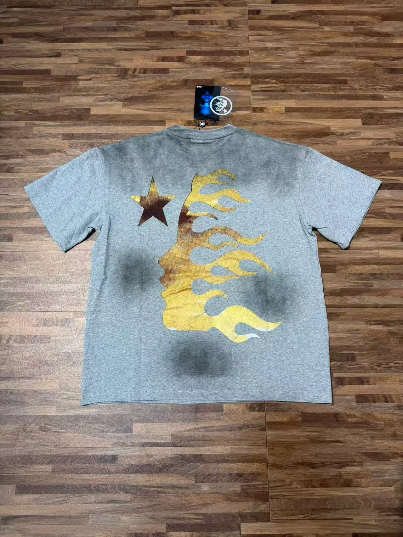 P124 Real-stock high-definition Hellstar Cross-border European and American style street brand pure cotton T-shirt Fabric (fabric): 32 pieces of 250g washed combed double yarn pure cotton Size (size): S-M- L- X L Color (colour): Washed black 👉