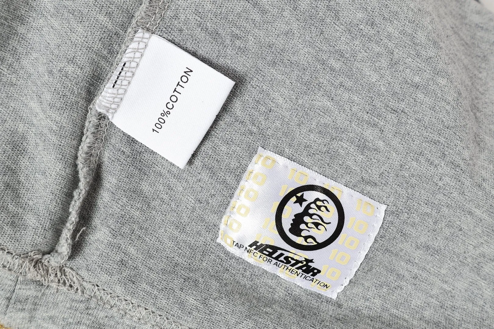 P124 Real-stock high-definition Hellstar Cross-border European and American style street brand pure cotton T-shirt Fabric (fabric): 32 pieces of 250g washed combed double yarn pure cotton Size (size): S-M- L- X L Color (colour): Washed black 👉