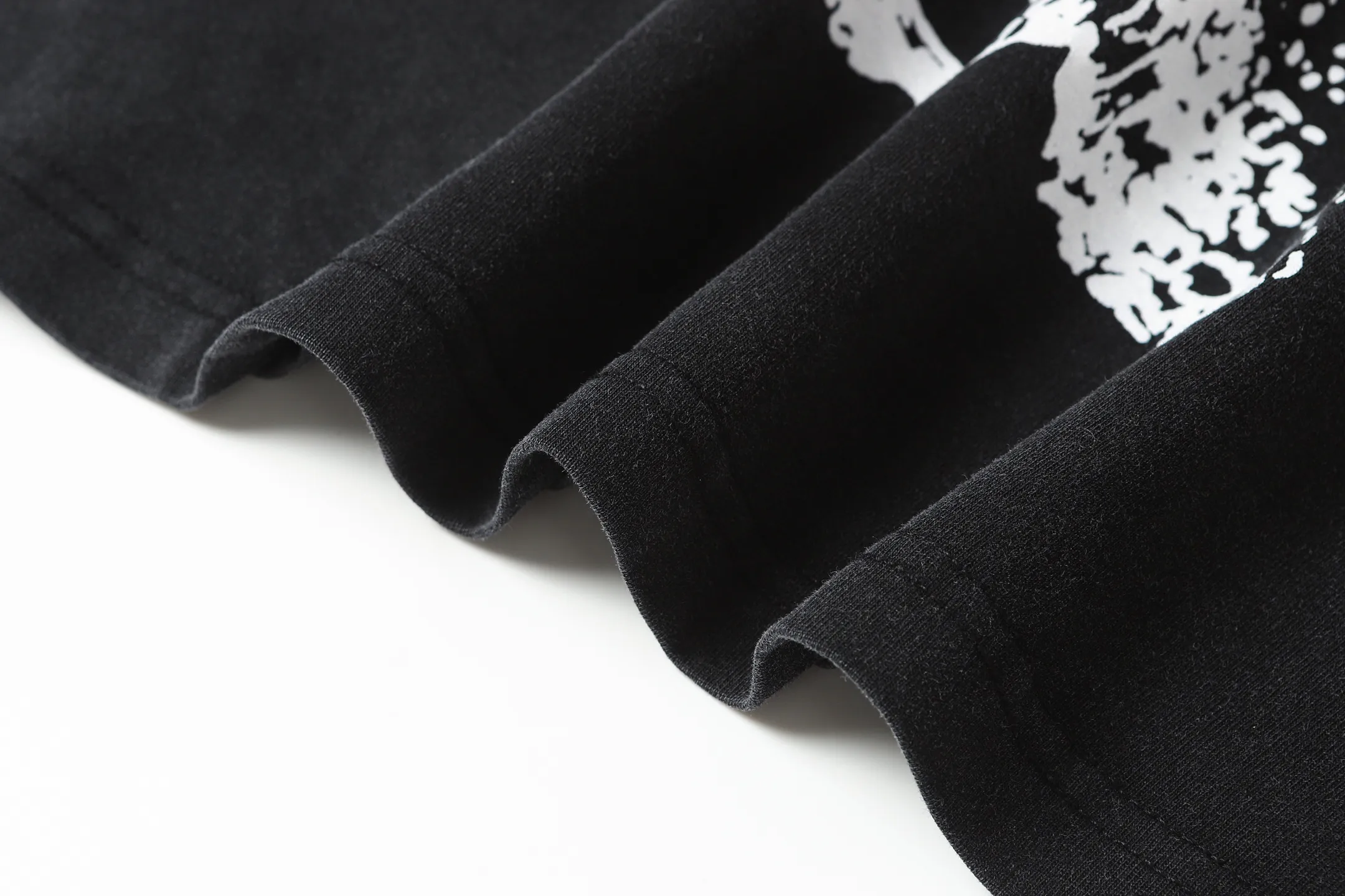 P122 Hellstar Cross-border European and American style street fashion brand pure cotton T-shirt Fabric (fabric): 32 counts of 250g washed combed double yarn pure cotton Size (size): S-M- L- X L Color (colour): Washed black (spray Ma Liu)
