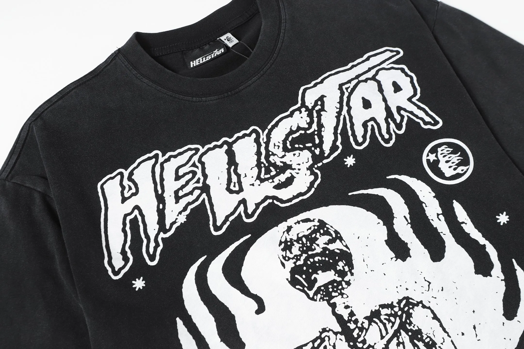 P122 Hellstar Cross-border European and American style street fashion brand pure cotton T-shirt Fabric (fabric): 32 counts of 250g washed combed double yarn pure cotton Size (size): S-M- L- X L Color (colour): Washed black (spray Ma Liu)