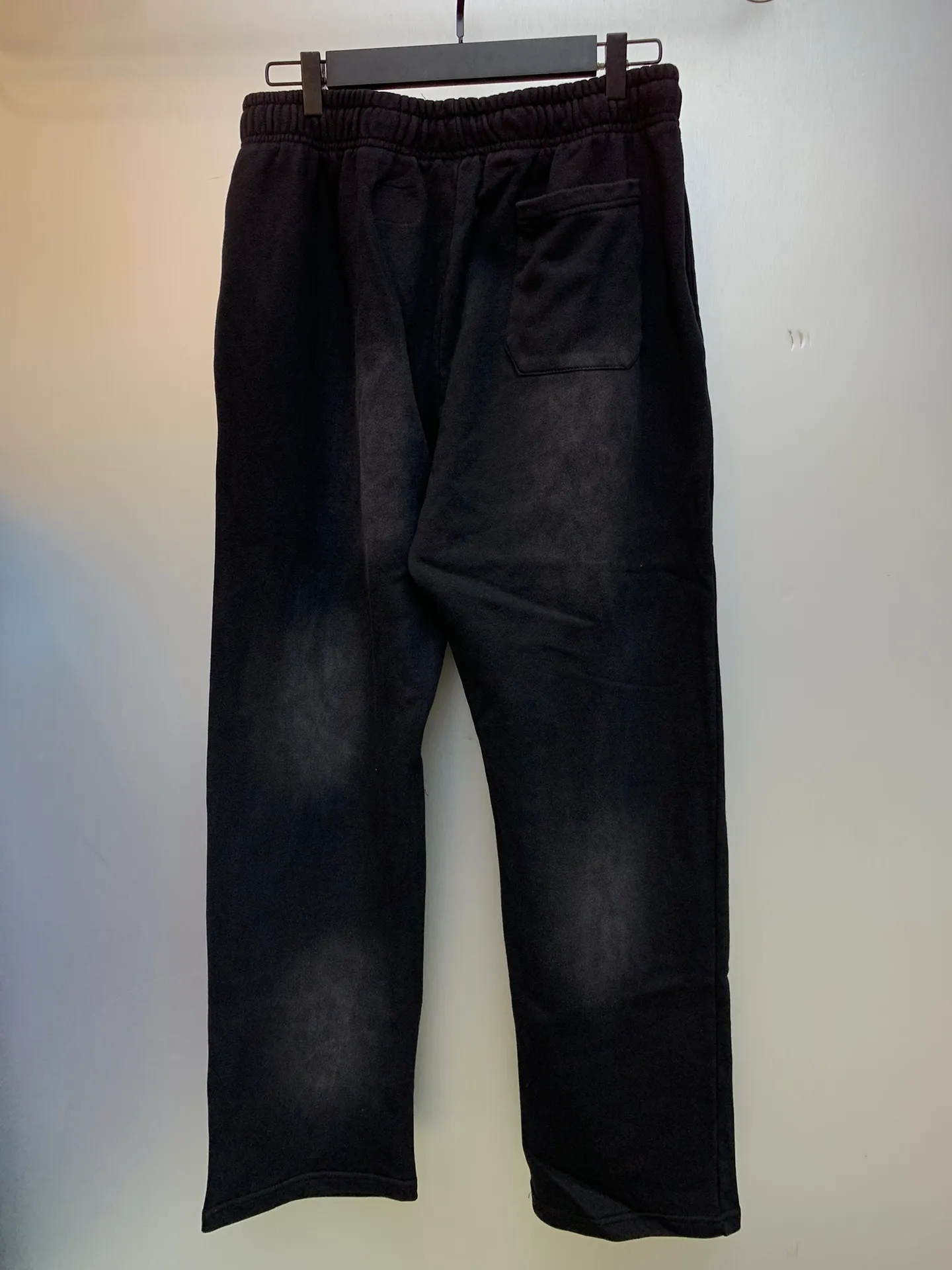 P210 Hellstar Sports Sweatpants Jet Black Red pure cotton terry washed distressed sweatpants color (color): Vintage Black (washed black), Vintage Red (washed red) Size (size): S, M, L, XL