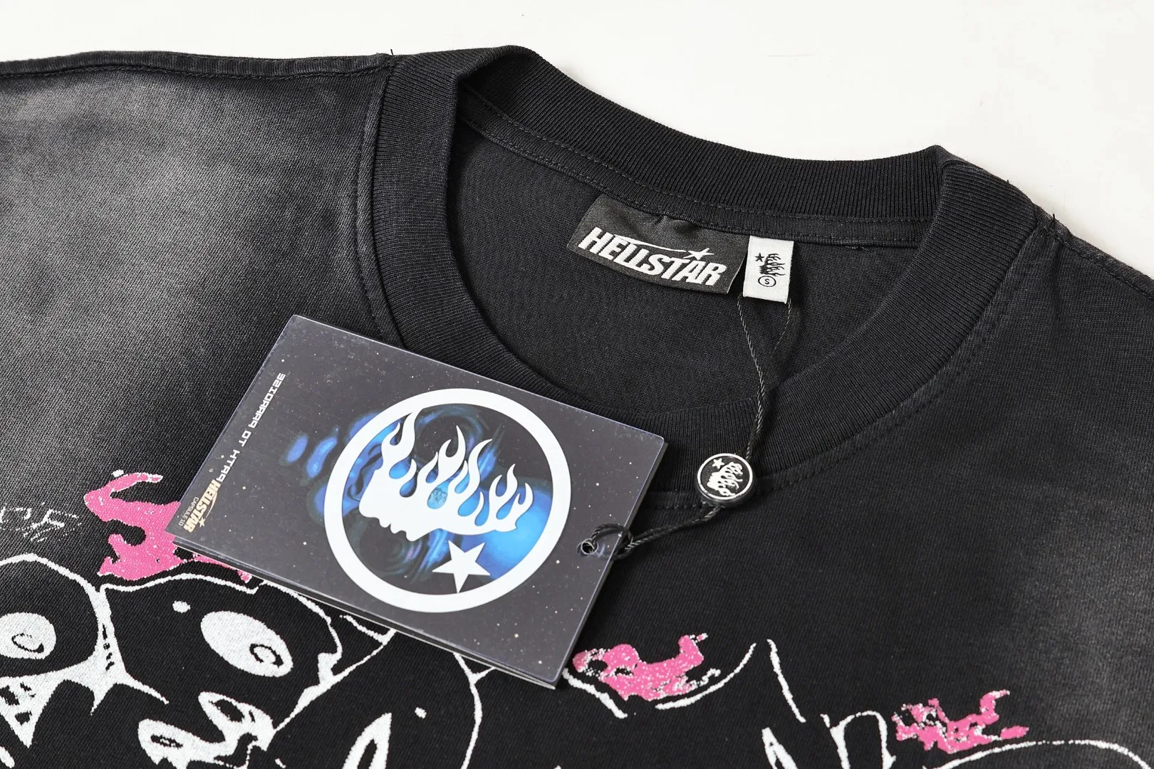 P124 Real-stock high-definition Hellstar Cross-border European and American style street brand pure cotton T-shirt Fabric (fabric): 32 pieces of 250g washed combed double yarn pure cotton Size (size): S-M- L- X L Color (colour): Washed black 👉