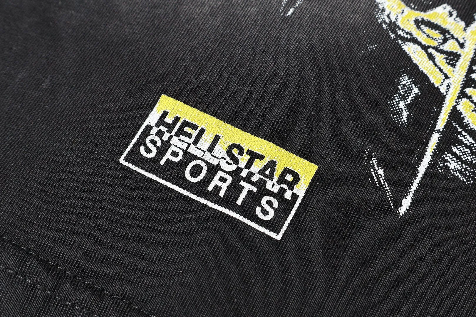 P124 Real-stock high-definition Hellstar Cross-border European and American style street brand pure cotton T-shirt Fabric (fabric): 32 pieces of 250g washed combed double yarn pure cotton Size (size): S-M- L- X L Color (colour): Washed black 👉