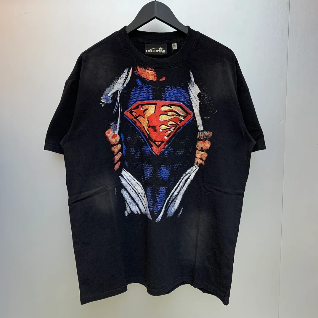P134 HELLSTAR SUPERHERO T SHIRT HALLOWEEN original spray-painted distressed cotton T-shirt, the new hot beauty trend Hellstar!  Standard beauty and trendy workmanship, original customization (fabric, pattern, printing, hang tag, main mark, etc.), exaggerated style, explosive style, dare to break through tradition, bring adventurous new fashion experience!   YoungBoy, the most popular rapper in the youth circle, has shot a lot of models for him, and celebrities such as Dababy and Swae Lee frequently get dressed!  color: black Size: S, M, L, XL