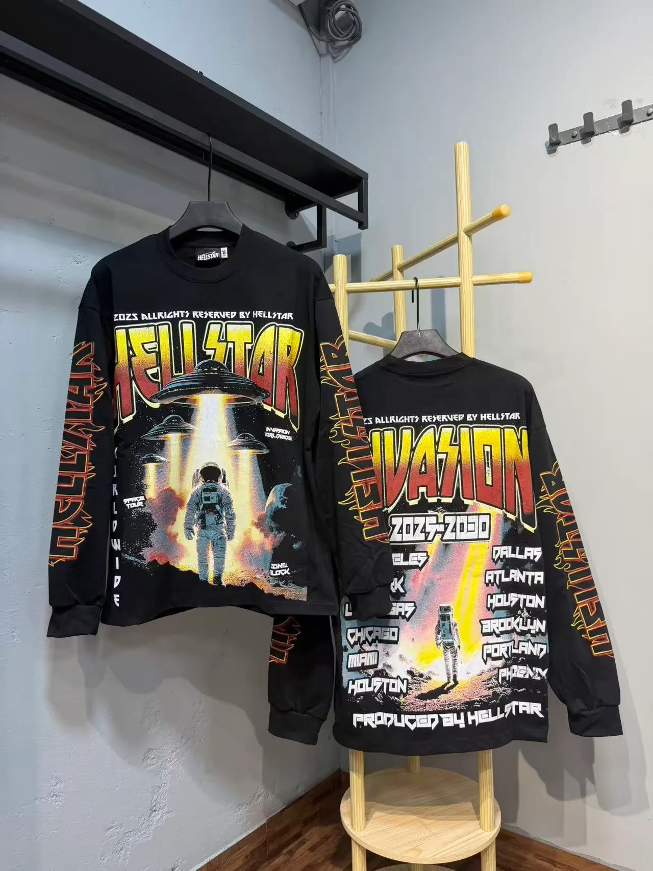 P140 Real stock Hellstar Cross-border European and American style/street brand pure cotton long-sleeved T-shirt Fabric (fabric): High-density 26-count 270-gram heavy combed double yarn pure cotton Size (size): S-M- L- X L Color (colour): Reactive black