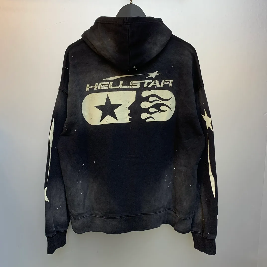 P240 HELLSTAR STUDIOS ZIP HOODIE old splash ink spray maliu splash ink heavy industry hoodie sweatshirt cardigan jacket new hot beauty trend Hellstar! Standard beauty and trendy workmanship, original customization (fabric, pattern, printing, hang tag, main mark, etc.), exaggerated style, explosive style, dare to break through tradition, bring adventurous new fashion experience!   YoungBoy, the most popular rapper in the youth circle, has shot a lot of models for him, and celebrities such as Dababy and Swae Lee frequently get dressed!  color: black Size: S, M, L, XL