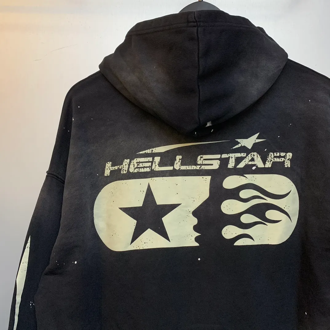 P240 HELLSTAR STUDIOS ZIP HOODIE old splash ink spray maliu splash ink heavy industry hoodie sweatshirt cardigan jacket new hot beauty trend Hellstar! Standard beauty and trendy workmanship, original customization (fabric, pattern, printing, hang tag, main mark, etc.), exaggerated style, explosive style, dare to break through tradition, bring adventurous new fashion experience!   YoungBoy, the most popular rapper in the youth circle, has shot a lot of models for him, and celebrities such as Dababy and Swae Lee frequently get dressed!  color: black Size: S, M, L, XL