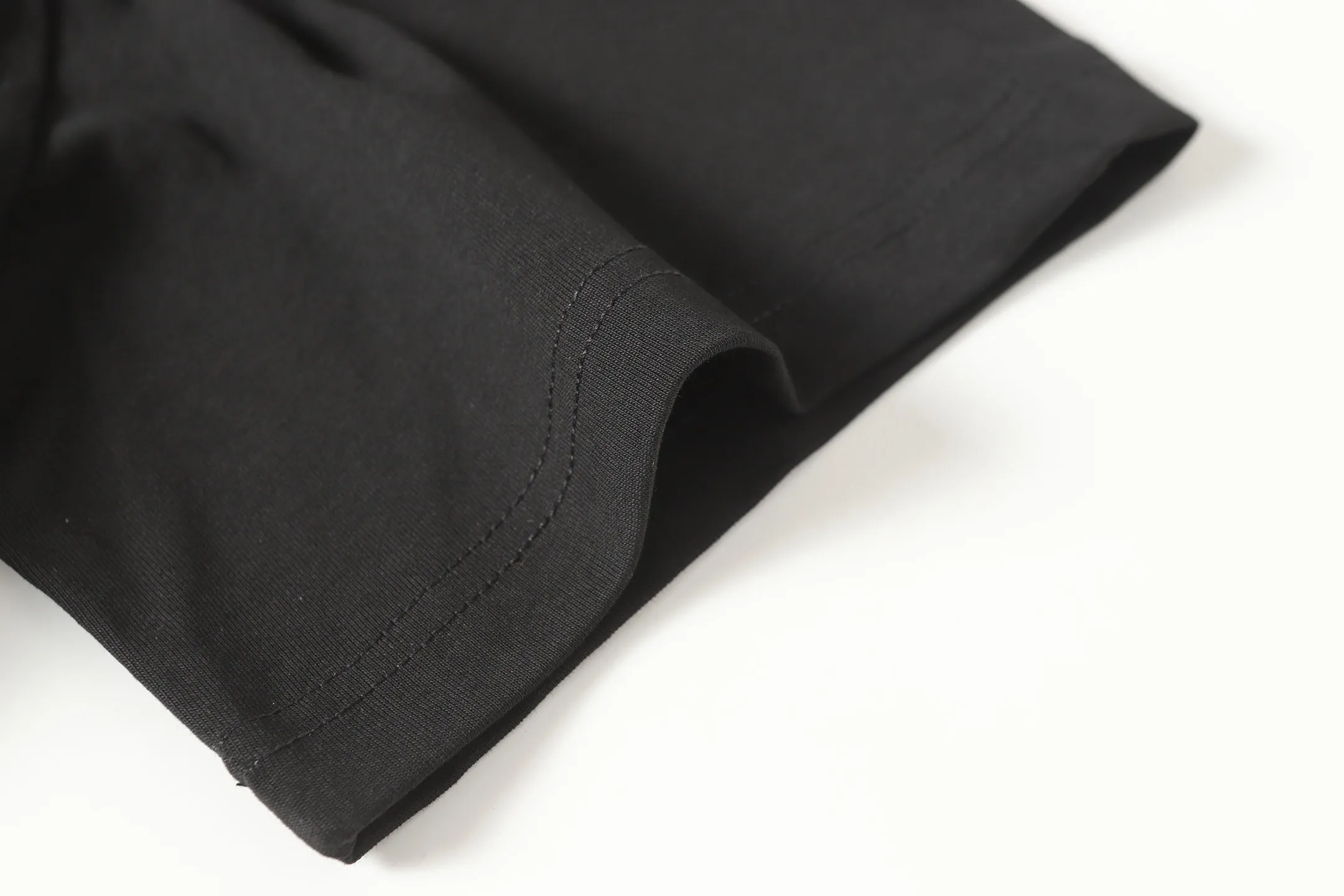 P116 Real-stock Hellstar Cross-border European and American style, street fashion brand pure cotton T-shirt Fabric (fabric): 32 pieces of 240g heavy combed double yarn pure cotton Size (size): S-M- L- X L Color (colour): black
