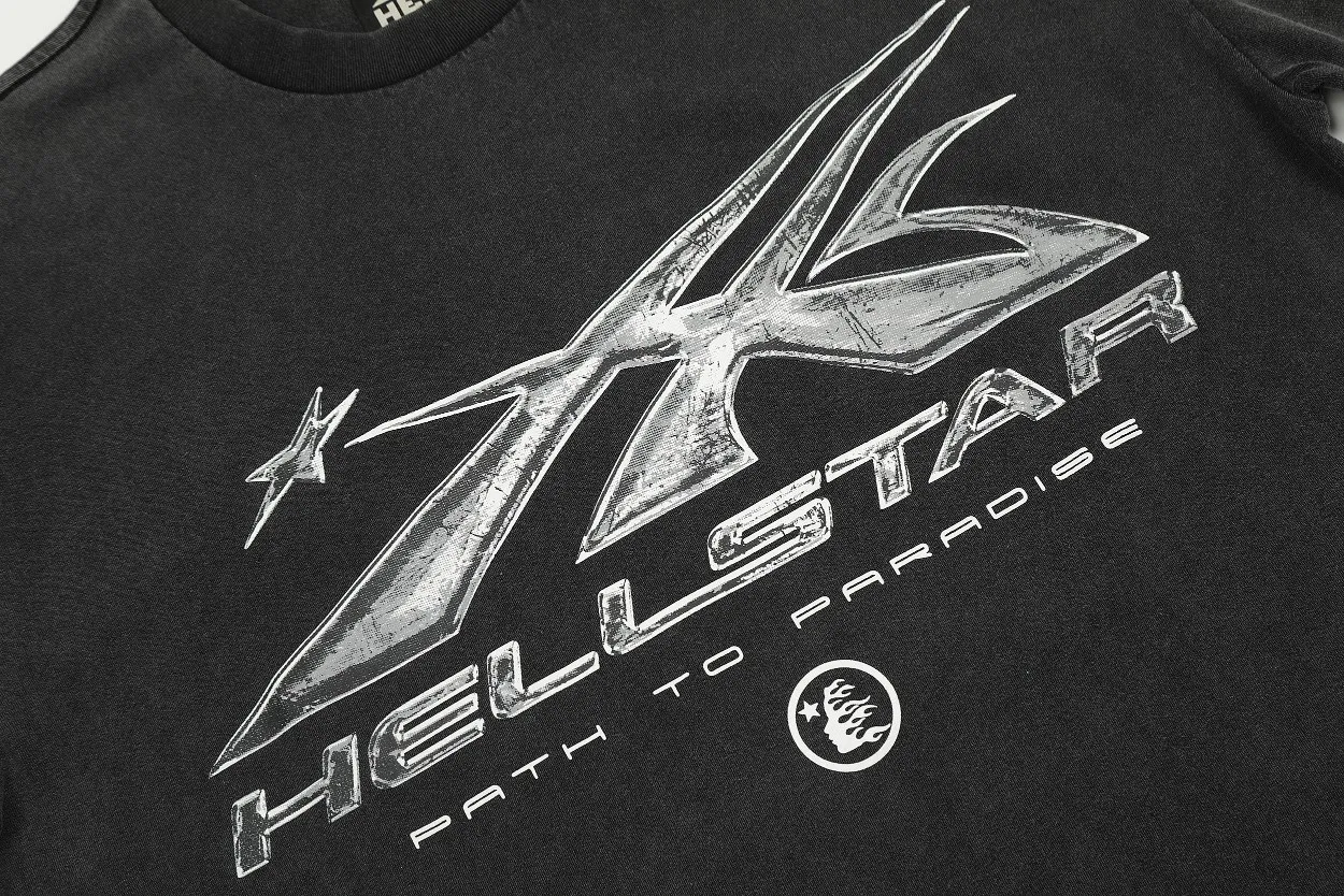 P134 Hellstar T-Shirt Short-sleeved T-shirt The new hot trendy Hellstar!  Standard beauty and trendy workmanship, original customization (fabric, pattern, printing, hang tag, main mark, etc.), exaggerated style, explosive style, dare to break through tradition, bring adventurous new fashion experience!  YoungBoy, the most popular rapper in the youth circle, has shot a lot of models for him, and celebrities such as Dababy and Swae Lee frequently get dressed!  color: Vintage Black (washed black) size: S, M, L, XL
