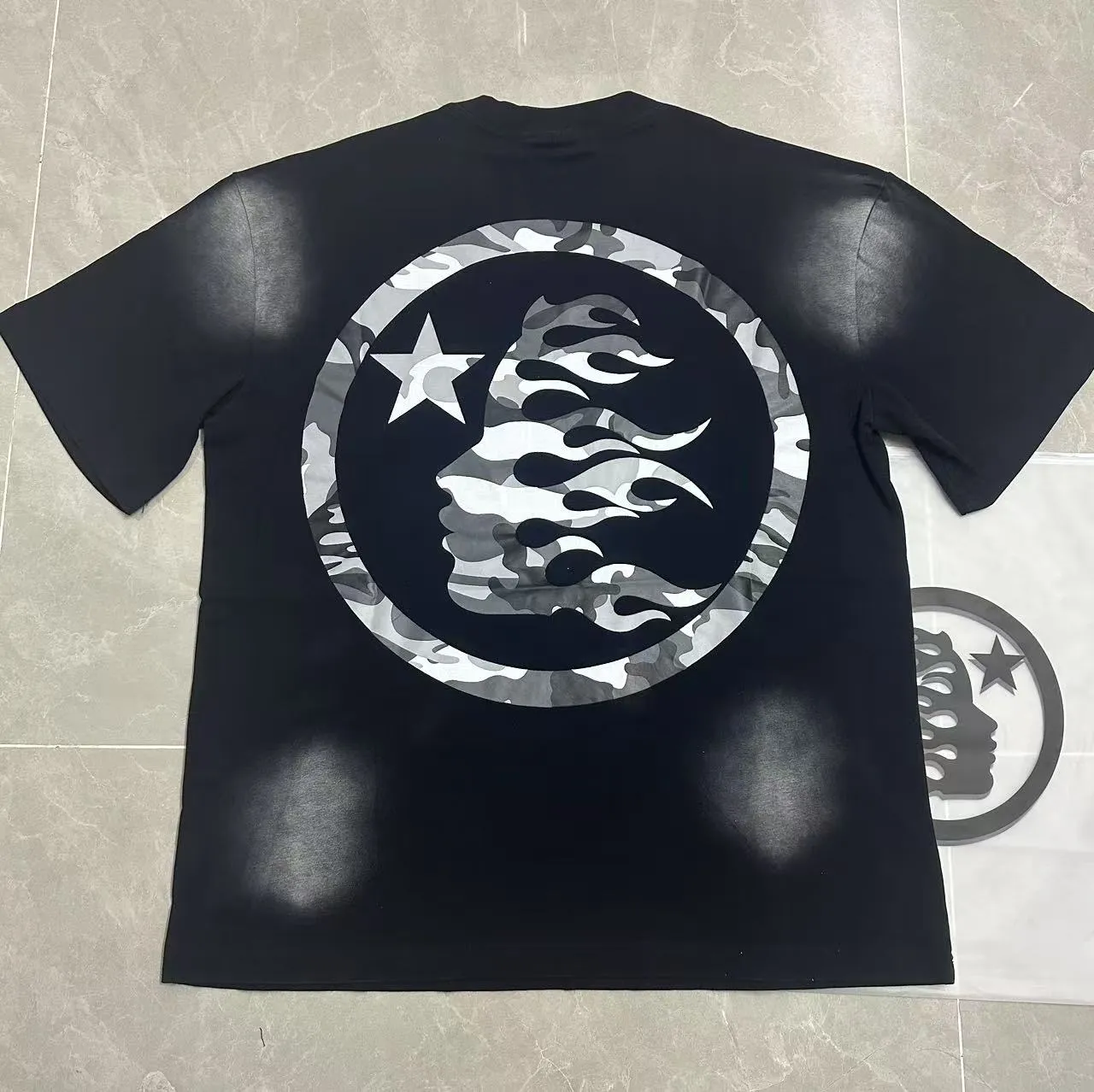 P124 Hellstar Hellstar Cross-border European and American style street fashion brand pure cotton T-shirt Fabric (fabric): 32 counts 250g washed combed double yarn pure cotton Size (size): S-M- L- X L Color (colour): Washed black (spray Ma Liu)