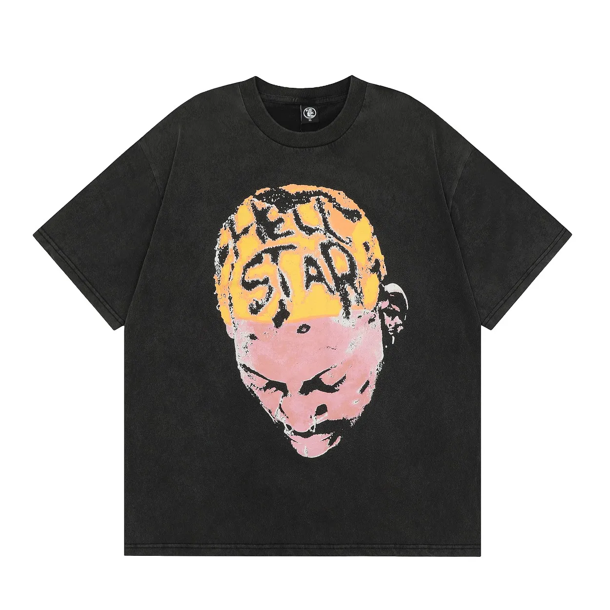 P134 Hellstar Rodman Tee short-sleeved T-shirt The new hot trendy Hellstar! Standard beauty and trendy workmanship, original customization (fabric, pattern, printing, hang tag, main mark, etc.), exaggerated style, explosive style, dare to break through tradition, bring adventurous new fashion experience!  YoungBoy, the most popular rapper in the youth circle, has shot a lot of models for him, and celebrities such as Dababy and Swae Lee frequently get dressed!   color: Vintage Black (washed black) size: S, M, L, XL