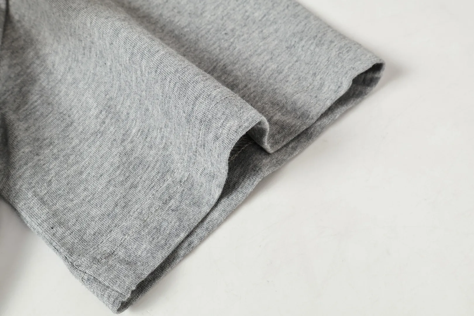 P124 Real-stock high-definition Hellstar Cross-border European and American style street brand pure cotton T-shirt Fabric (fabric): 32 pieces of 250g washed combed double yarn pure cotton Size (size): S-M- L- X L Color (colour): washed black/washed gray 👉
