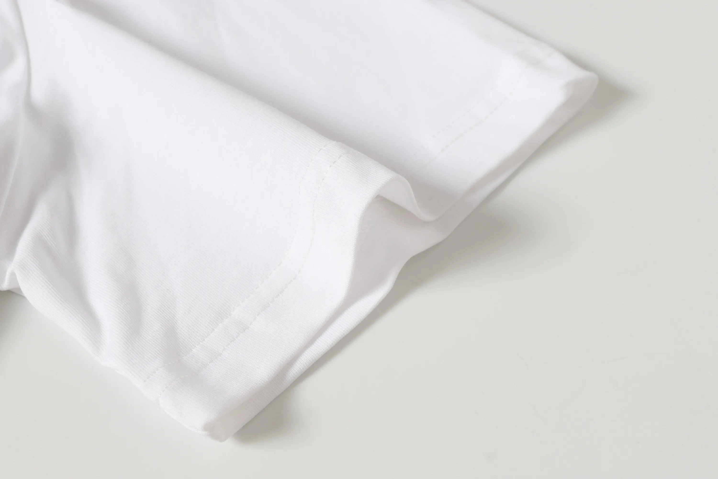 P108 Real-stock Hellstar Cross-border European and American style, street fashion brand pure cotton T-shirt Fabric (fabric): 32 counts of 240g heavy combed double yarn pure cotton Size (size): S-M- L- X L Color (colour): White 👉 👉 👉 👉