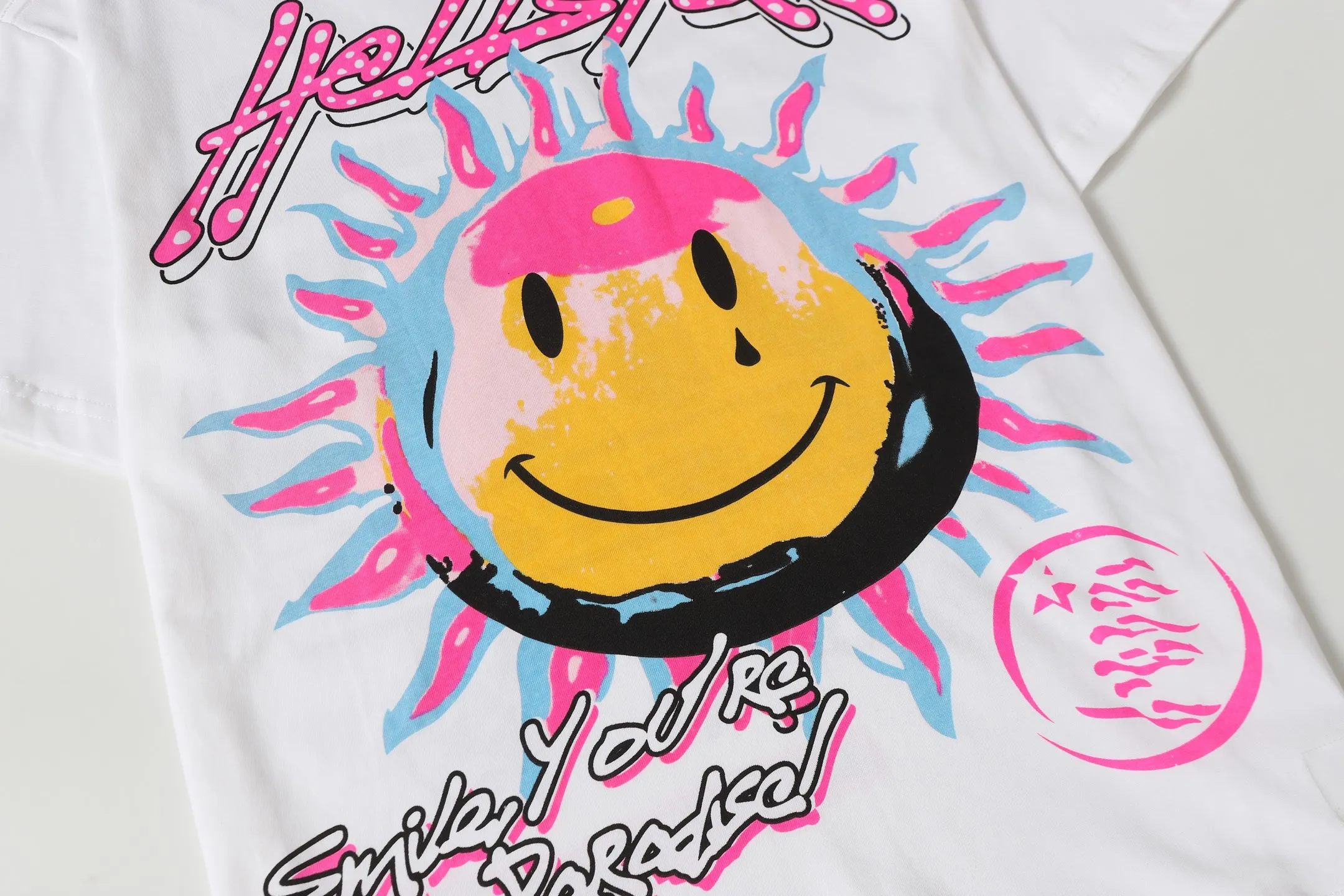 P108 Real-stock Hellstar Cross-border European and American style, street fashion brand pure cotton T-shirt Fabric (fabric): 32 counts of 240g heavy combed double yarn pure cotton Size (size): S-M- L- X L Color (colour): White 👉 👉 👉 👉