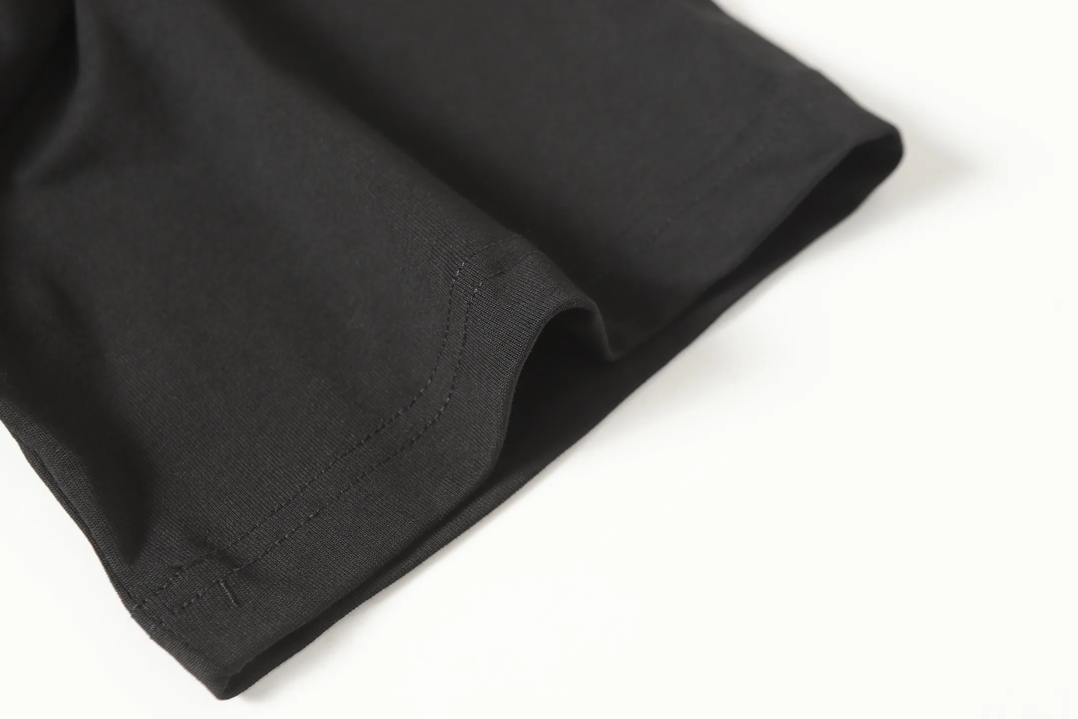 P116 Real-stock Hellstar Cross-border European and American style, street fashion brand pure cotton T-shirt Fabric (fabric): 32 pieces of 240g heavy combed double yarn pure cotton Size (size): S-M- L- X L Color (colour): black
