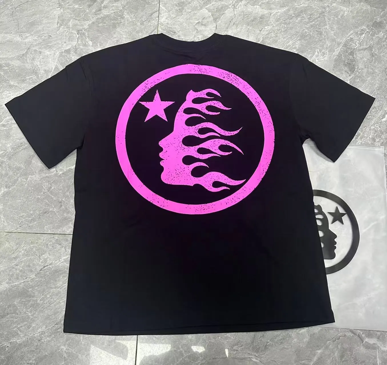 P116 Real-stock Hellstar Cross-border European and American style, street fashion brand pure cotton T-shirt Fabric (fabric): 32 pieces of 240g heavy combed double yarn pure cotton Size (size): S-M- L- X L Color (colour): black