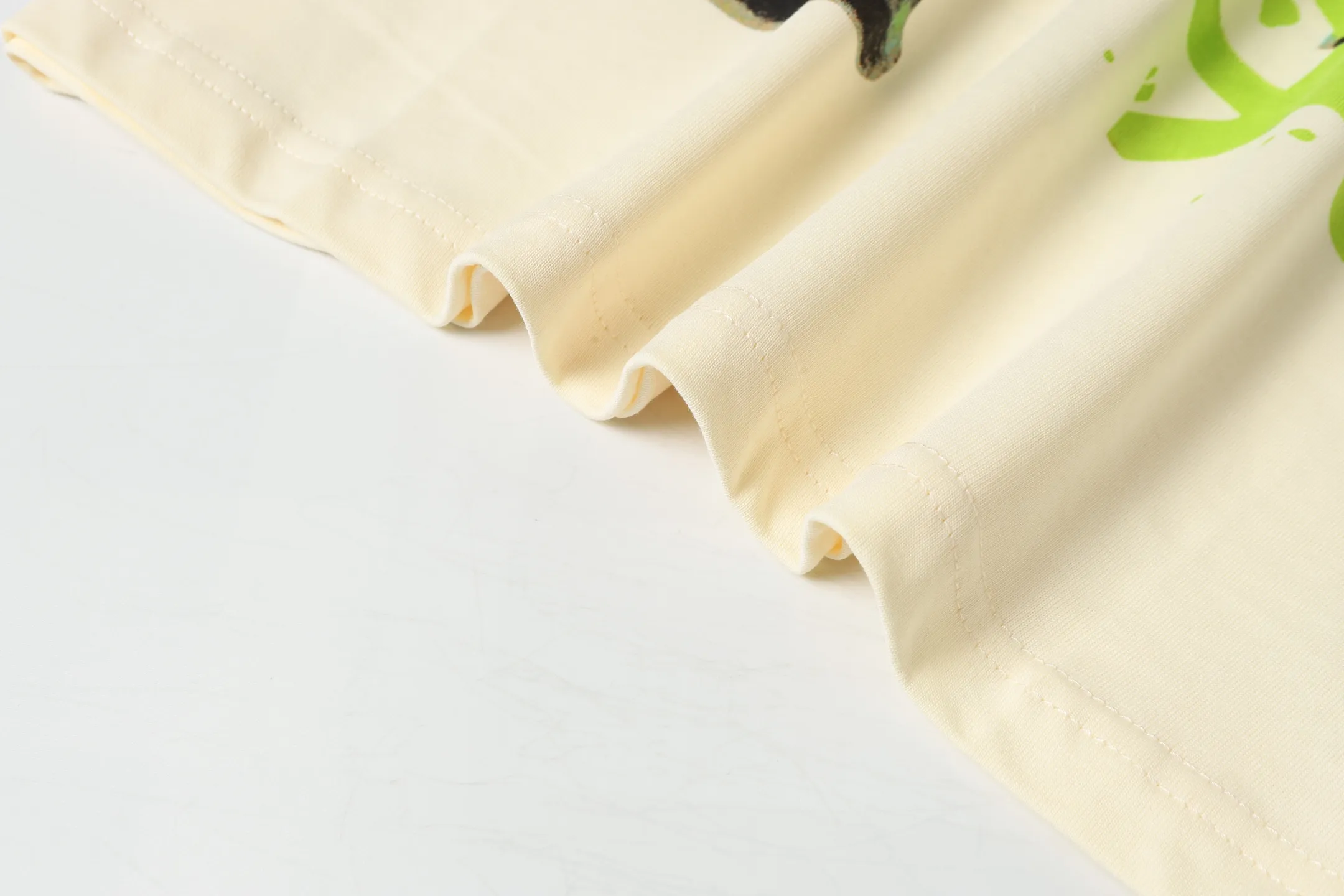 P108 Real-stock Hellstar cross-border European and American style, street fashion brand pure fabric (fabric): 32 pieces of 240g heavy combed double yarn pure cotton code number (size): S-M- L- X L color (colour): apricot/white 👉