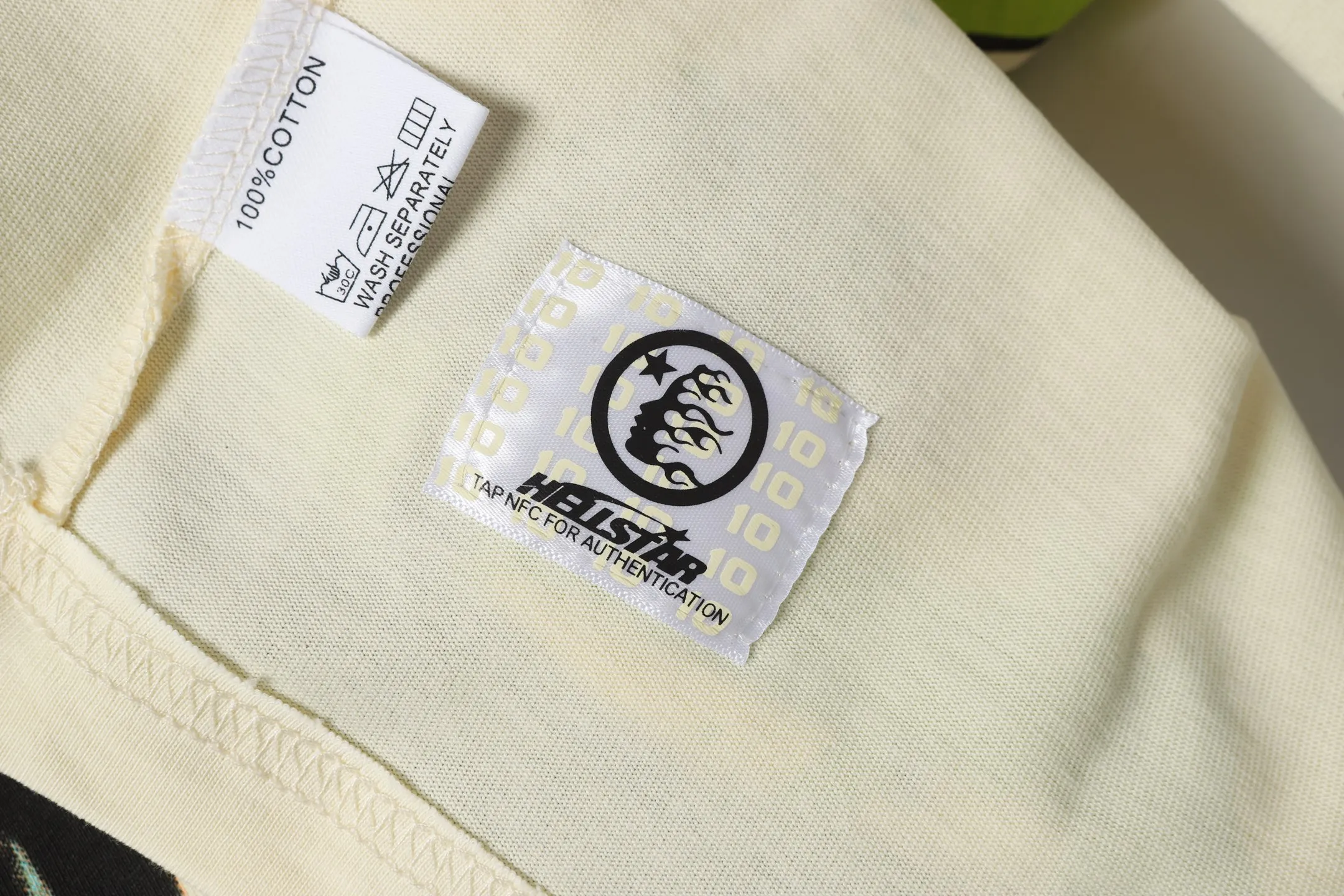 P108 Real-stock Hellstar cross-border European and American style, street fashion brand pure fabric (fabric): 32 pieces of 240g heavy combed double yarn pure cotton code number (size): S-M- L- X L color (colour): apricot/white 👉