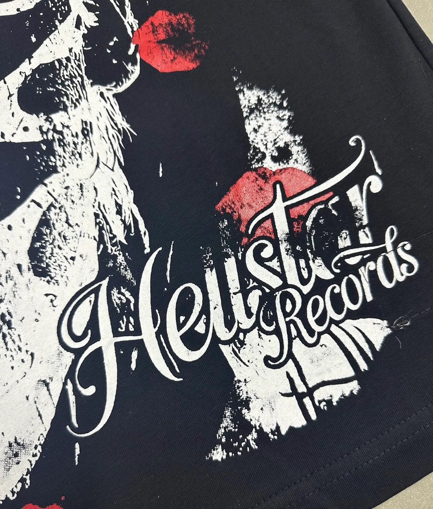 P108 780# black / white I Real stock Hellstar Cross-border European and American style, street fashion brand pure cotton T-shirt Fabric (fabric): 32 counts of 240g heavy combed double yarn pure cotton Size (size): S-M- L- X L Color (colour): white/black