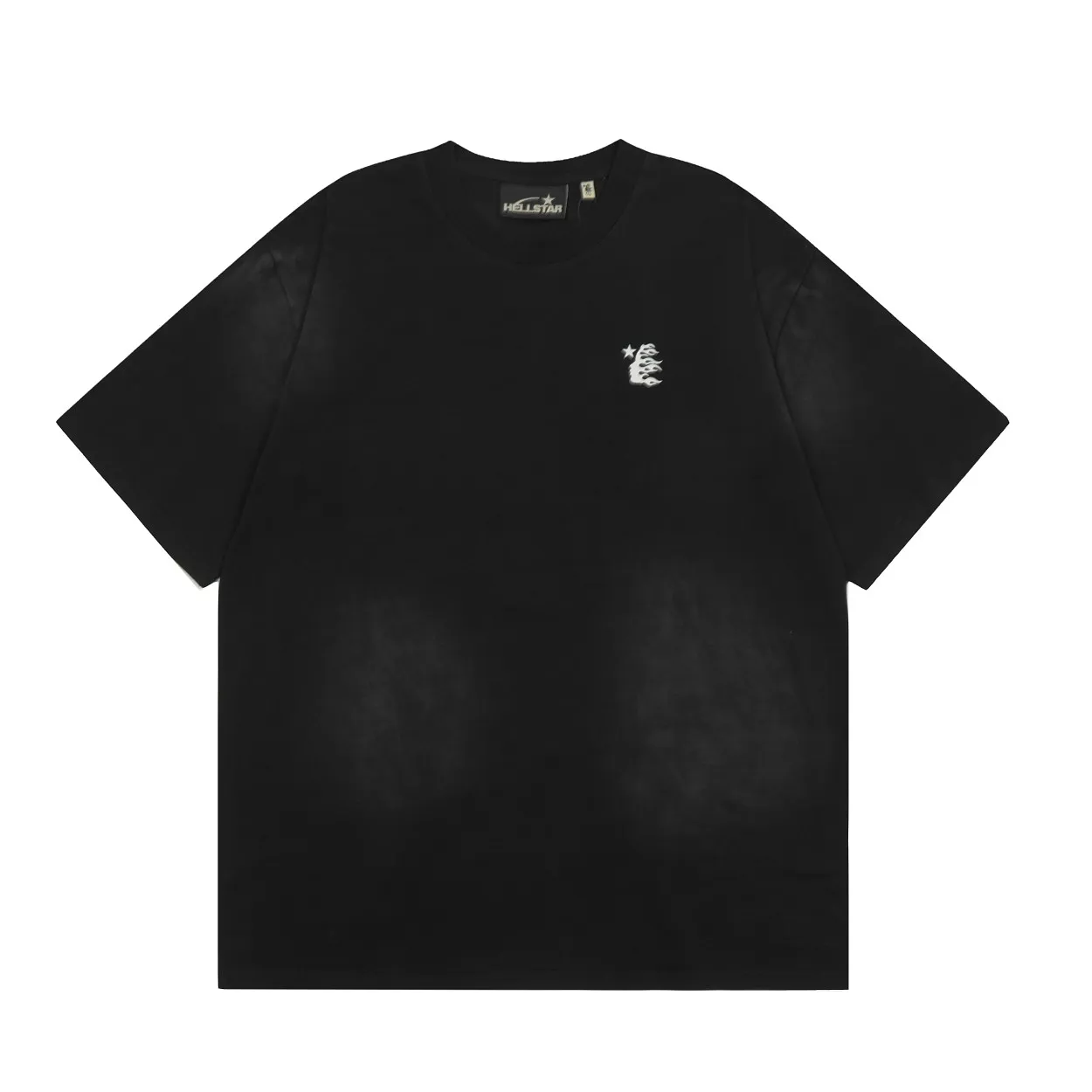 P126 Hellstar STUDIOS BASIC T-SHIRT Simple, beautiful and trendy spray Ma Liu short-sleeved T-shirt. The new hot trendy Hellstar!  Standard beauty and trendy workmanship, original customization (fabric, pattern, printing, hang tag, main mark, etc.), exaggerated style, explosive style, dare to break through tradition, bring adventurous new fashion experience!   YoungBoy, the most popular rapper in the youth circle, has shot a lot of models for him, and celebrities such as Dababy and Swae Lee frequently get dressed!  color: black Size: S, M, L, XL