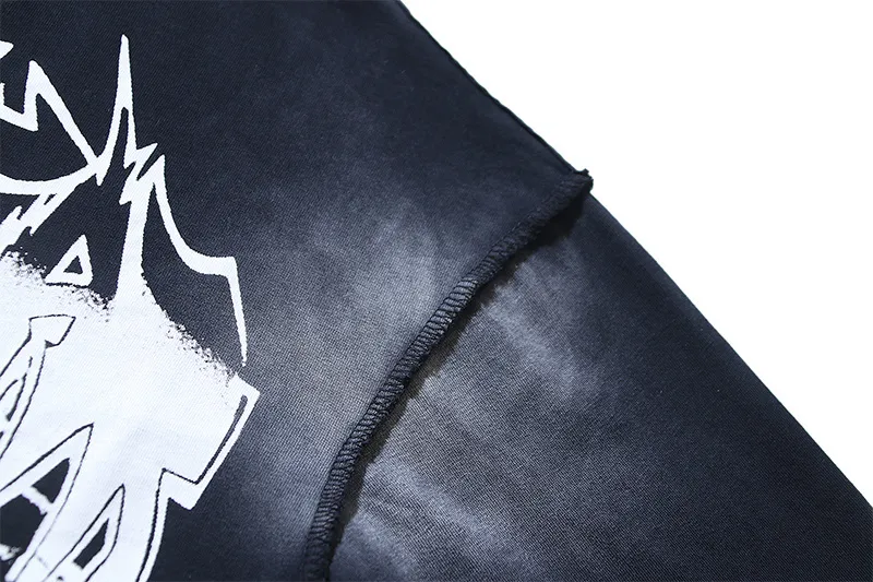 P130 Washed Black + Frayed Real Shots Hellstar Washed, Frayed and Reversed Fashion Printed Short-sleeved T-shirt Fabric: 265g 32 count fine cotton double yarn pure cotton Color: Washed Black Size: S M L XL