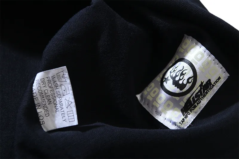 P130 Washed Black + Frayed Real Shots Hellstar Washed, Frayed and Reversed Fashion Printed Short-sleeved T-shirt Fabric: 265g 32 count fine cotton double yarn pure cotton Color: Washed Black Size: S M L XL