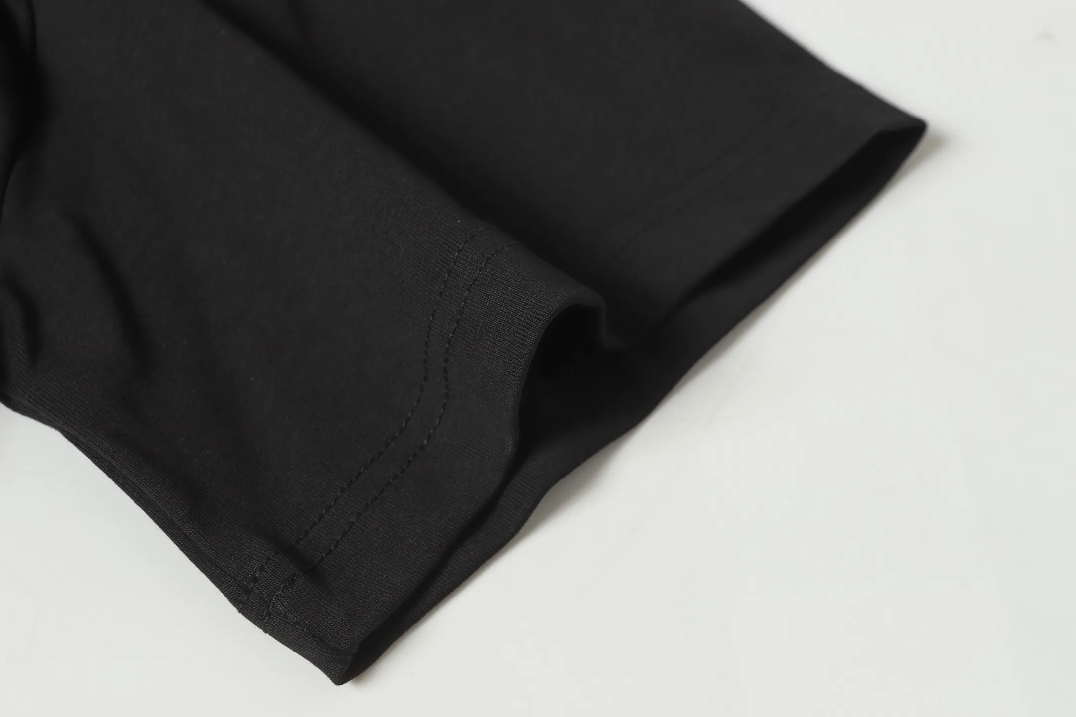 P108 Real-stock Hellstar Cross-border European and American style, street brand pure cotton T-shirt Fabric (fabric): 32 counts of 240g heavy combed double yarn pure cotton Size (size): S-M- L- X L Color (colour): black/white/apricot 👉 👉