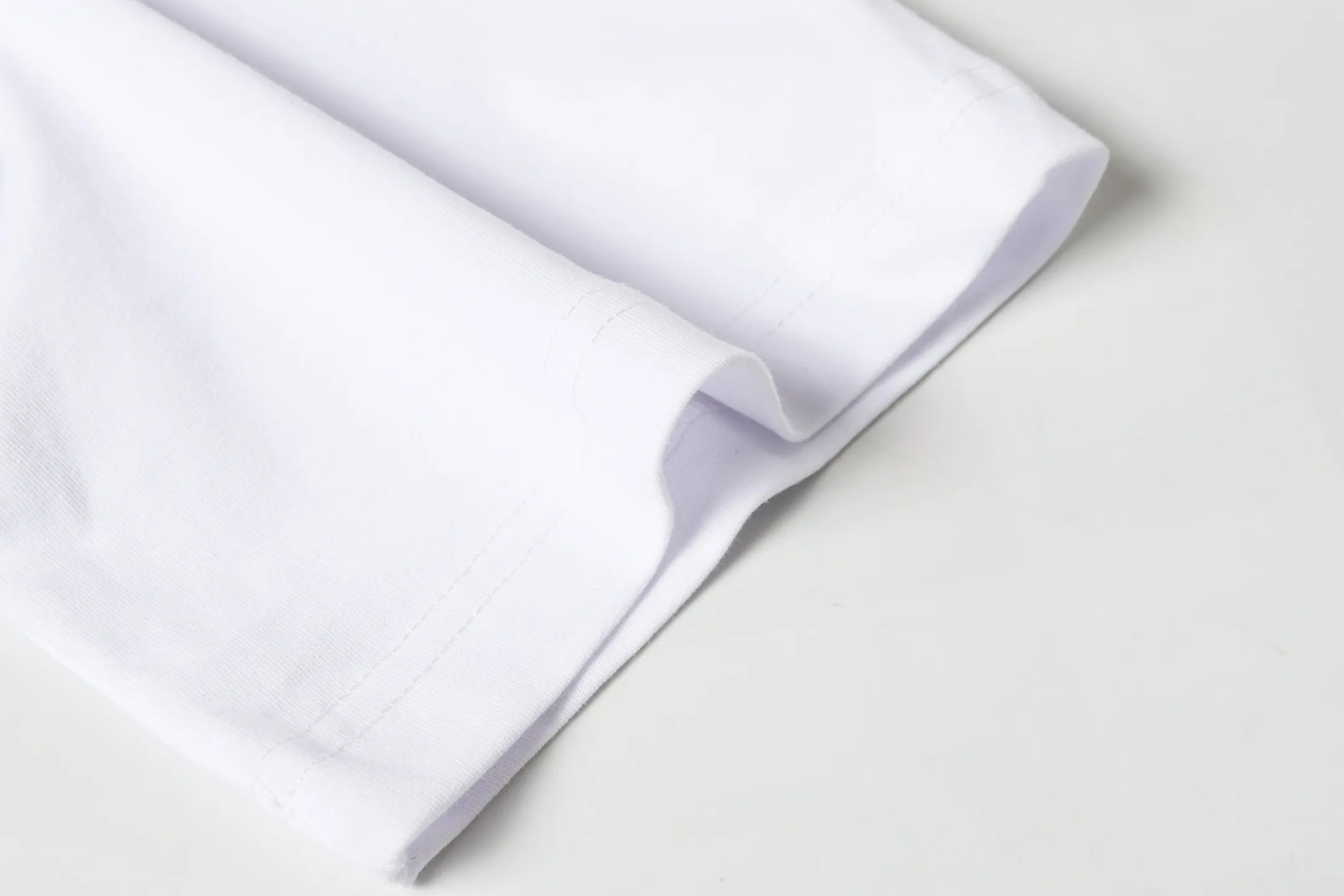 P108 Real-stock Hellstar Cross-border European and American style, street brand pure cotton T-shirt Fabric (fabric): 32 counts of 240g heavy combed double yarn pure cotton Size (size): S-M- L- X L Color (colour): black/white/apricot 👉 👉