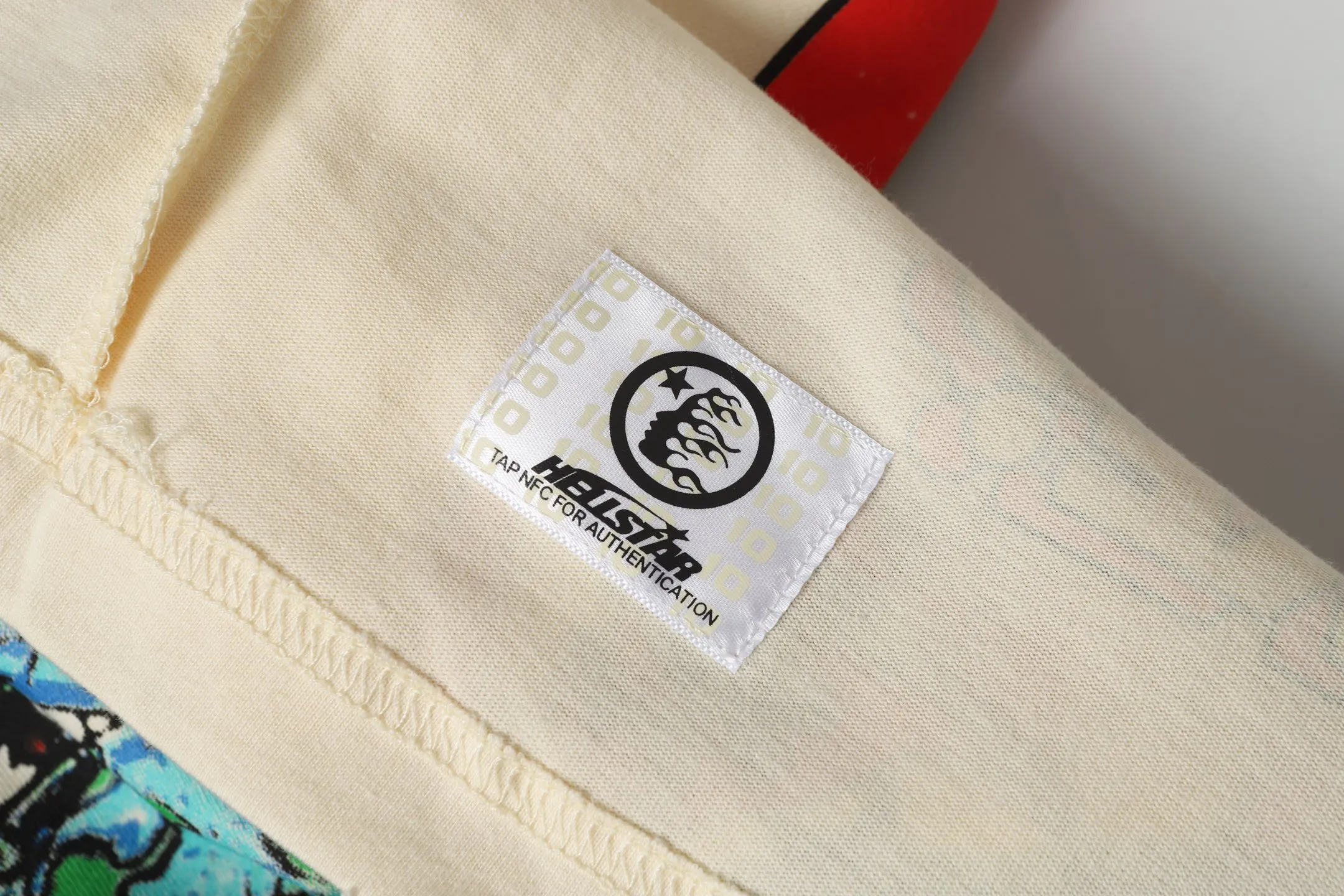 P108 Real-stock Hellstar Cross-border European and American style, street brand pure cotton T-shirt Fabric (fabric): 32 counts of 240g heavy combed double yarn pure cotton Size (size): S-M- L- X L Color (colour): black/white/apricot 👉 👉