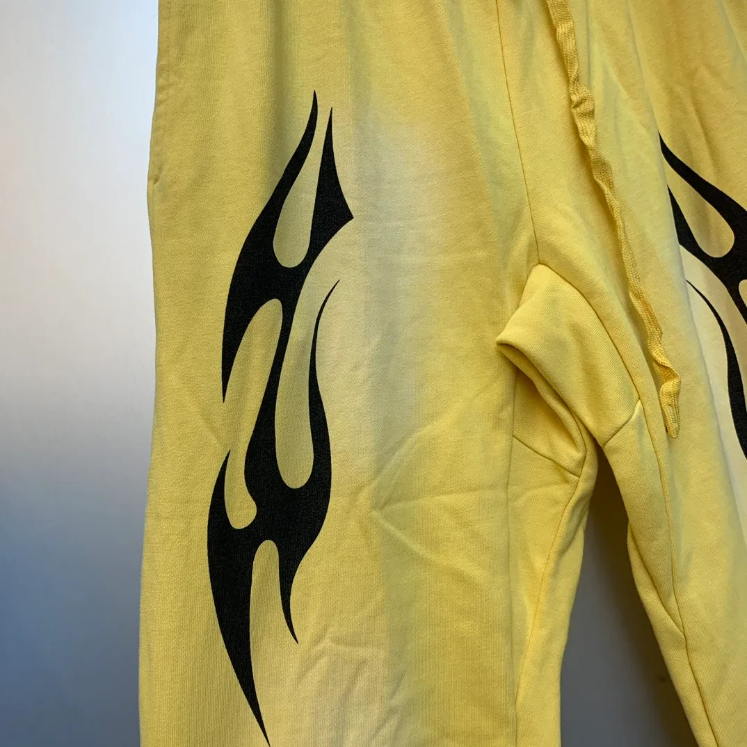 P210 Hellstar Studios Sports Sweatpants Yellow terry trousers color (color): yellow Size (size): S, M, L, XL