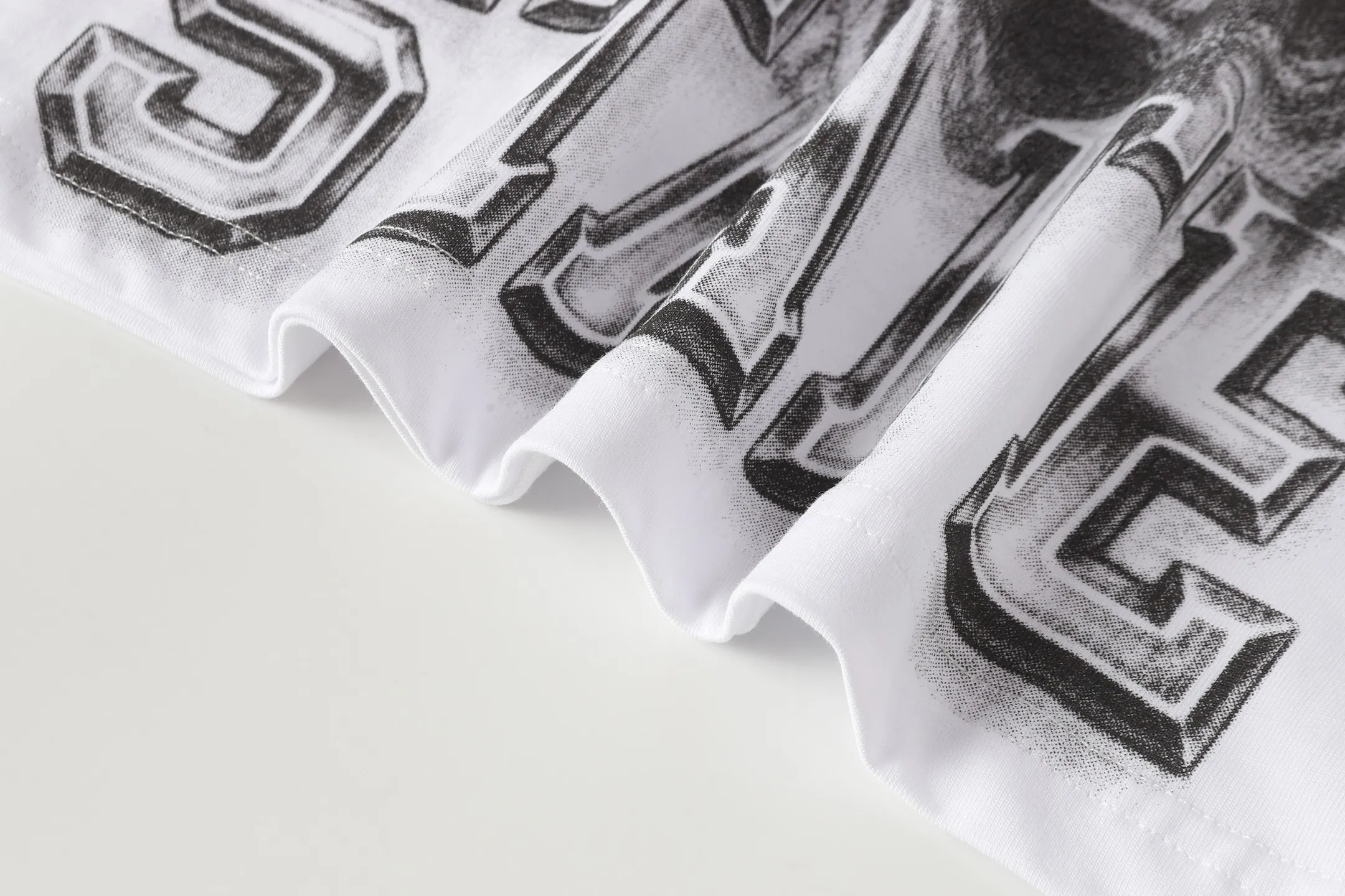 P108 Real-stock Hellstar Cross-border European and American style, street fashion brand pure cotton T-shirt Fabric (fabric): 32 pieces of 240g heavy combed double yarn pure cotton Size (size): S-M- L- X L Color (colour): white