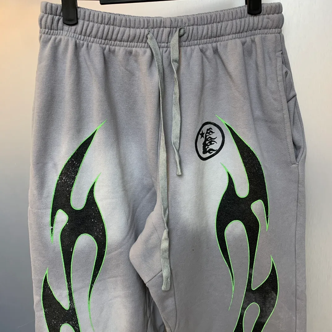 P210 Hellstar Studios washed distressed terry sweatpants color (color): gray Size (size): S, M, L, XL
