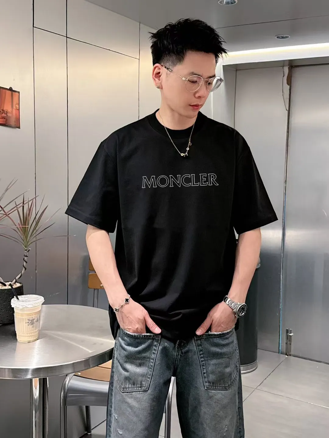 P140 [MONCLER] 2025FW short-sleeved T-shirt, LOGO printing, high-end 26s double yarn 300g fabric, heavy fabric, custom stretcher rib, same vat and dye, three standard complete, same style for men and women, color: black, white, size: S M L XL 2XL