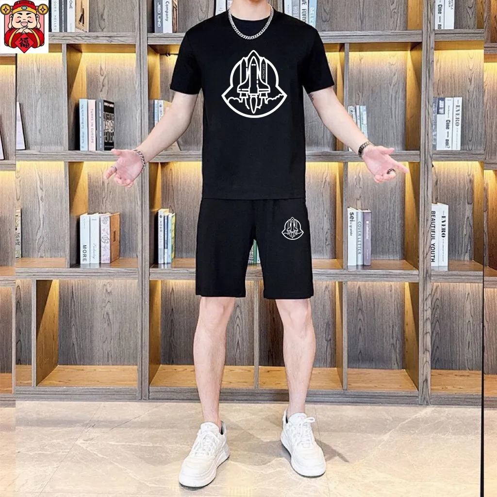 P280 Brand [MONCLER] 2025 new men’s short-sleeved shorts suit! Synchronous sales on the official website! High-end version on the market! It feels delicate and soft! Make you more comfortable to wear! The draped silhouette is awesome! Size: M-5XL (please state your height and weight when placing an order)