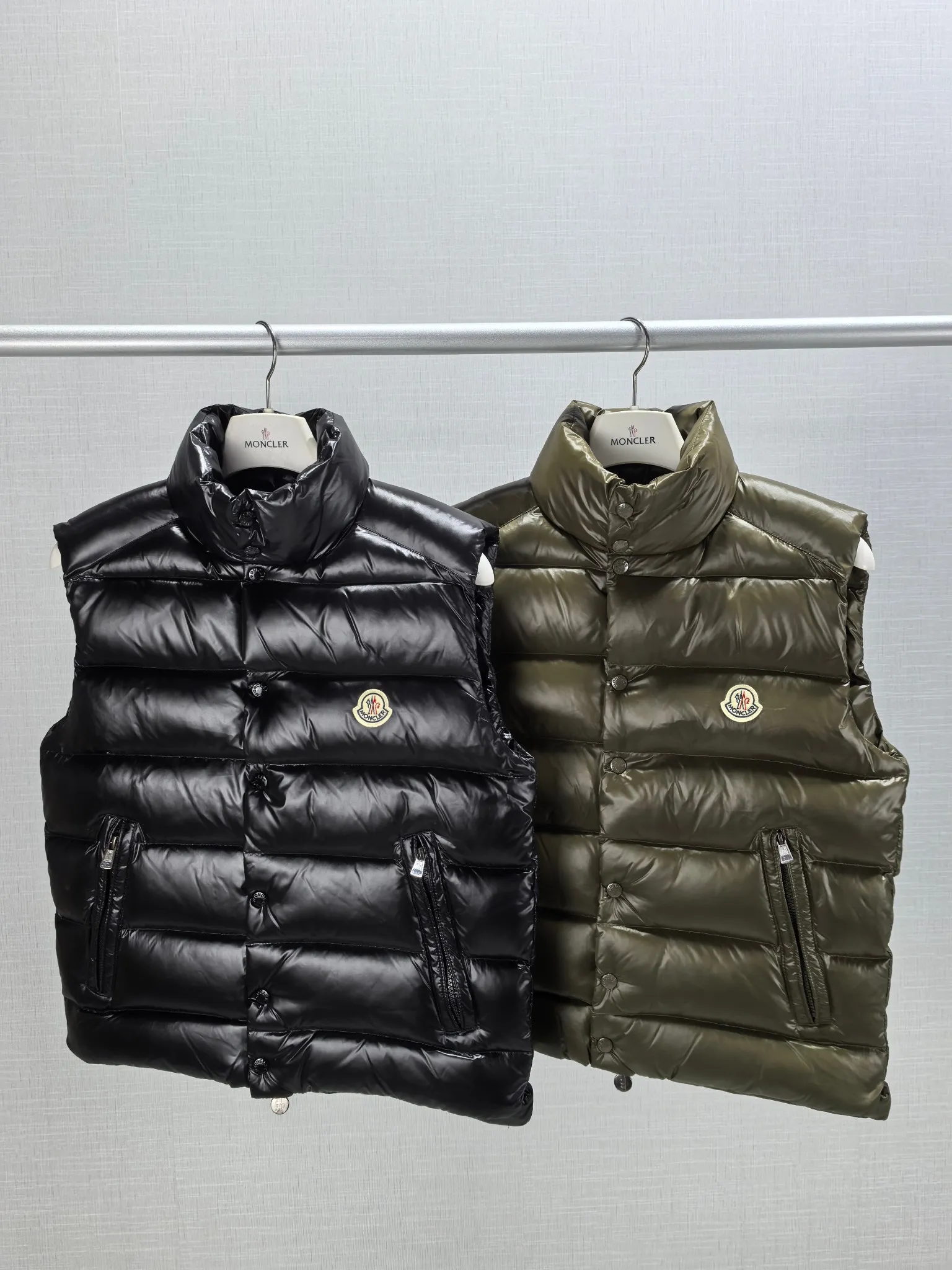 P740 [Celebrity Style] Moncler Tibb Men's Lightweight Down Vest