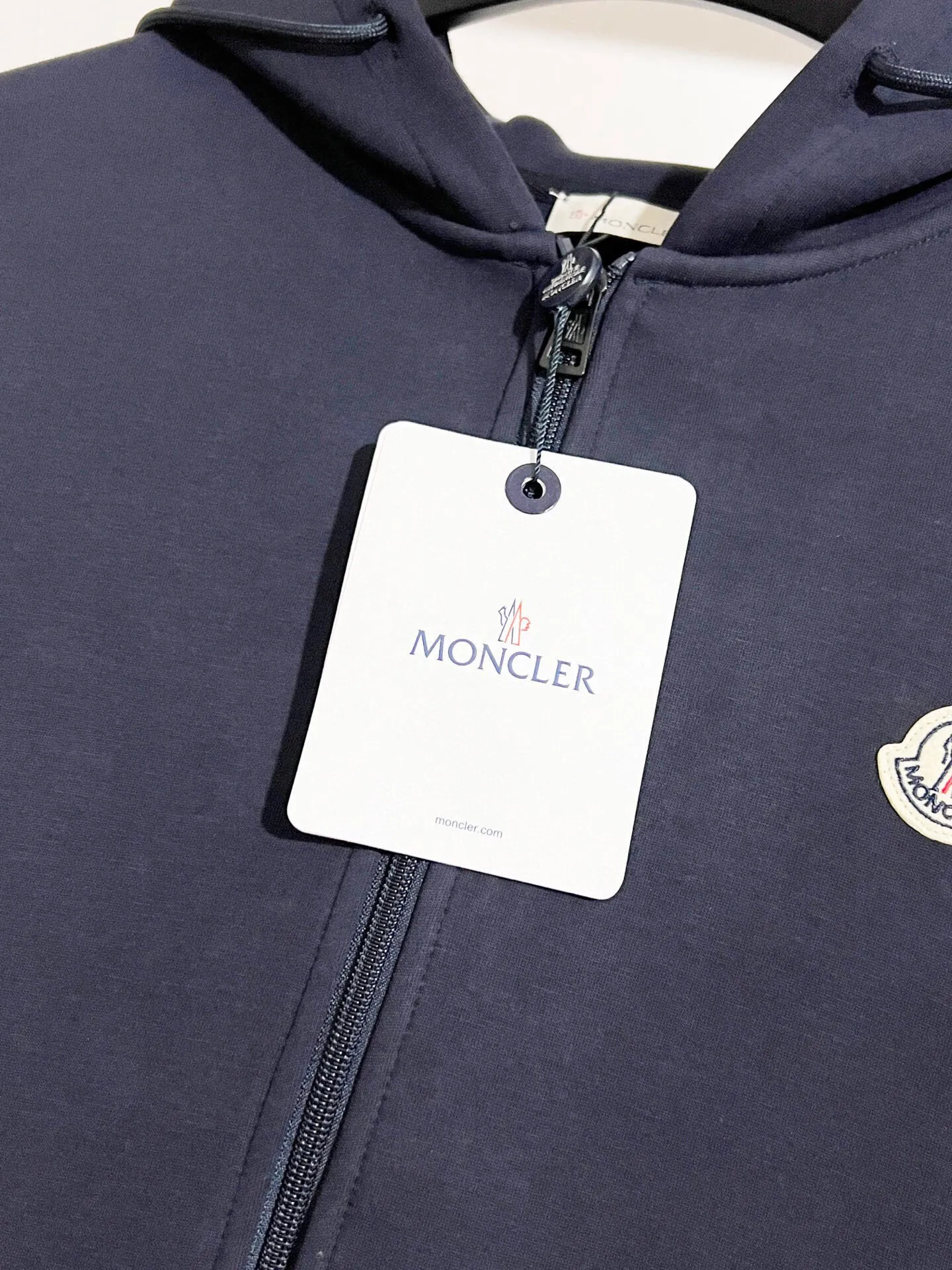 💰Coat 225, trousers 170, thickened air cotton🔥 Recommended hot items for foreign trade orders - Moncler's official website is synchronized with the new thickened air cotton casual jacket - using exclusively customized imported 480g air layer fabric, extremely comfortable upper body, complete custom accessories, exclusive quality differentiated currency, welcome to compare -Color: black sapphire blue -Size: M L XL XXL