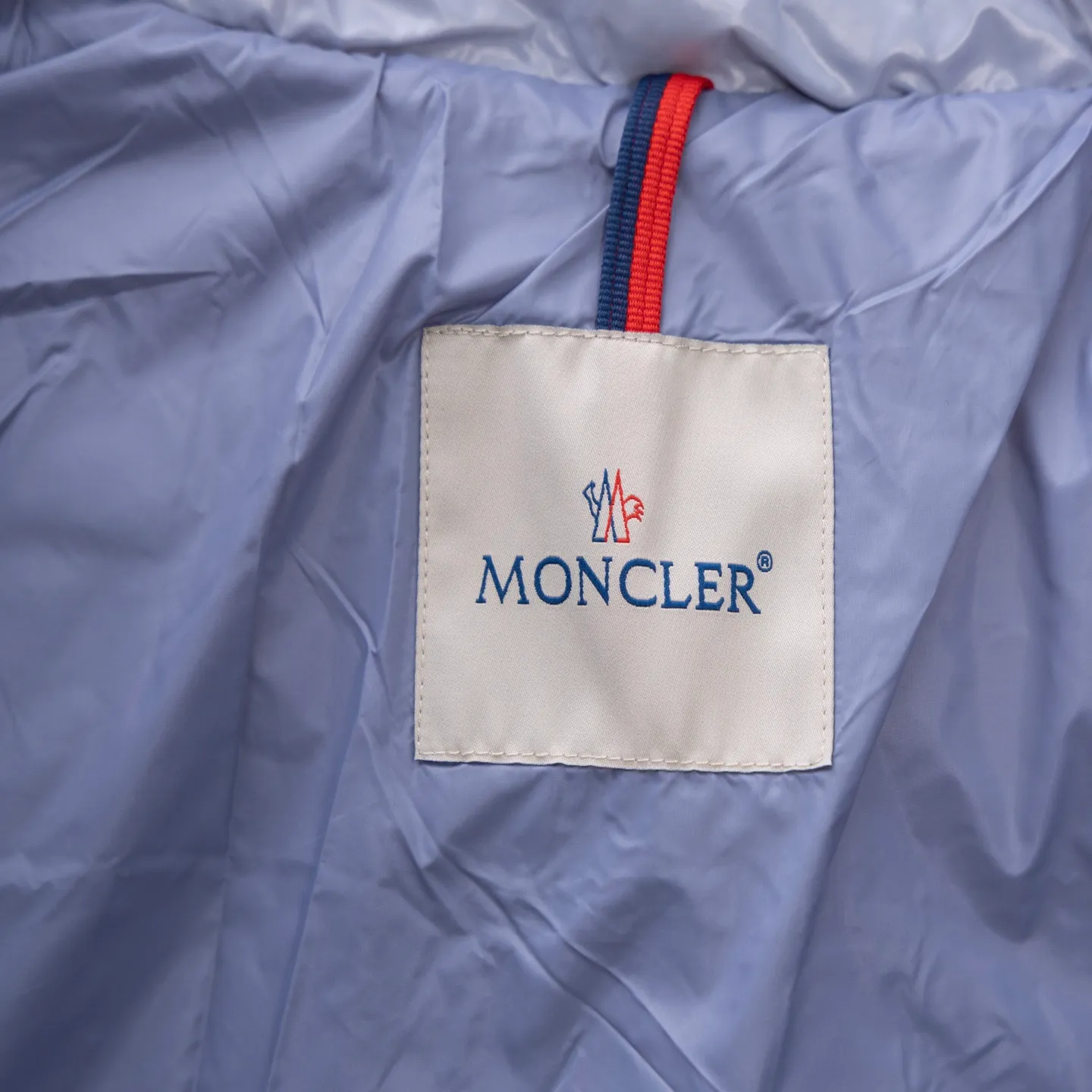 P820 ​​2025 new model🆕Moncler/mask oil wax leather waist style GLAREIN hooded long-sleeved down jacket for women. Oil wax leather coated new fabric, slim design style, warm and slim