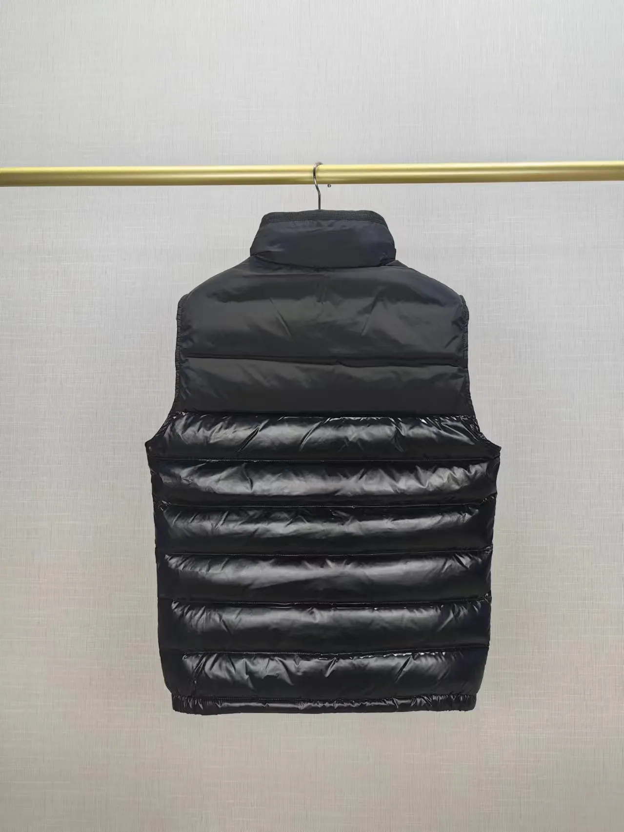 P720 #911# Domestic spot Moncler 24 new style men's black splicing down vest