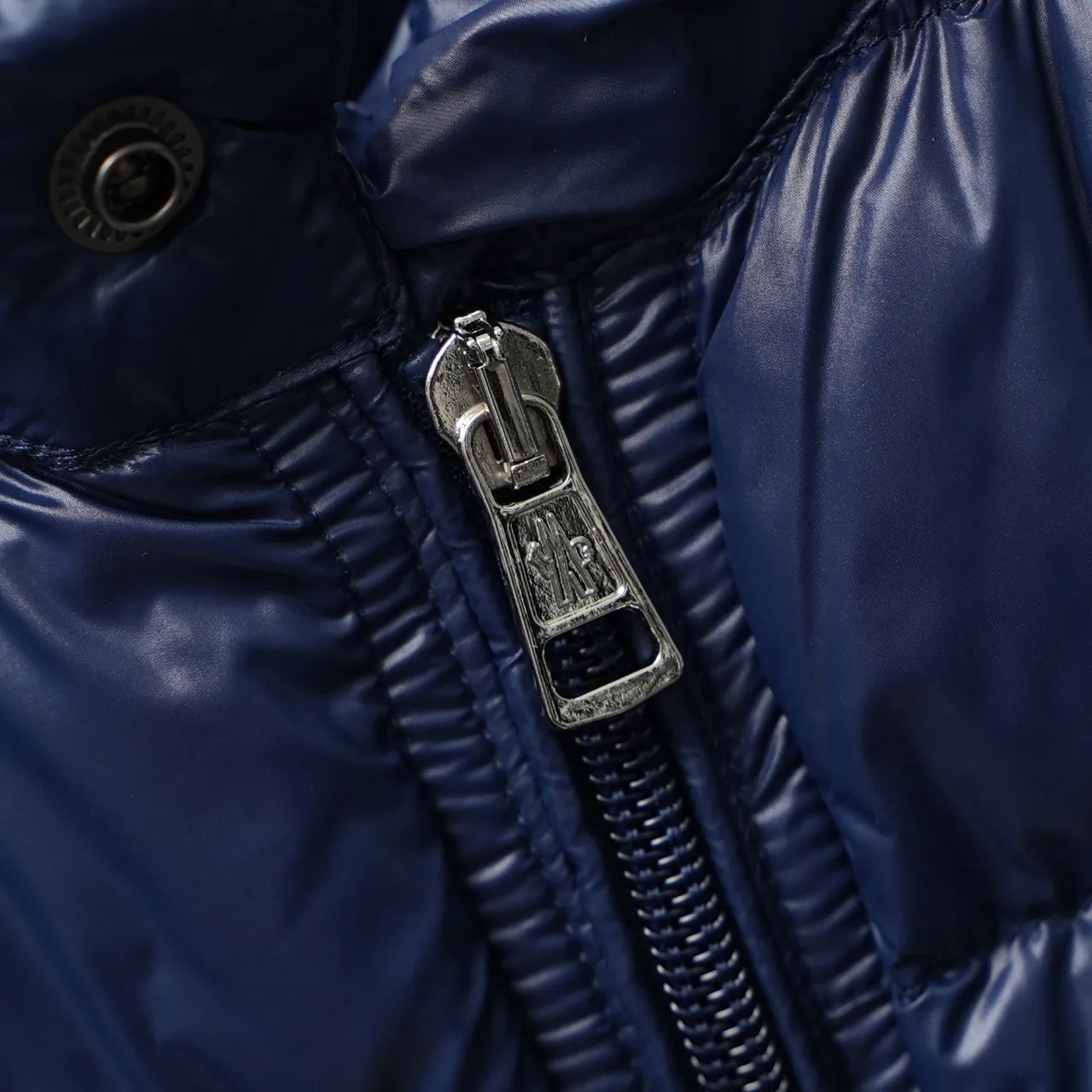 P900 MONCLER | Mengkou 06 thin couple stand collar down jacket Color: dark blue Size: 1-7