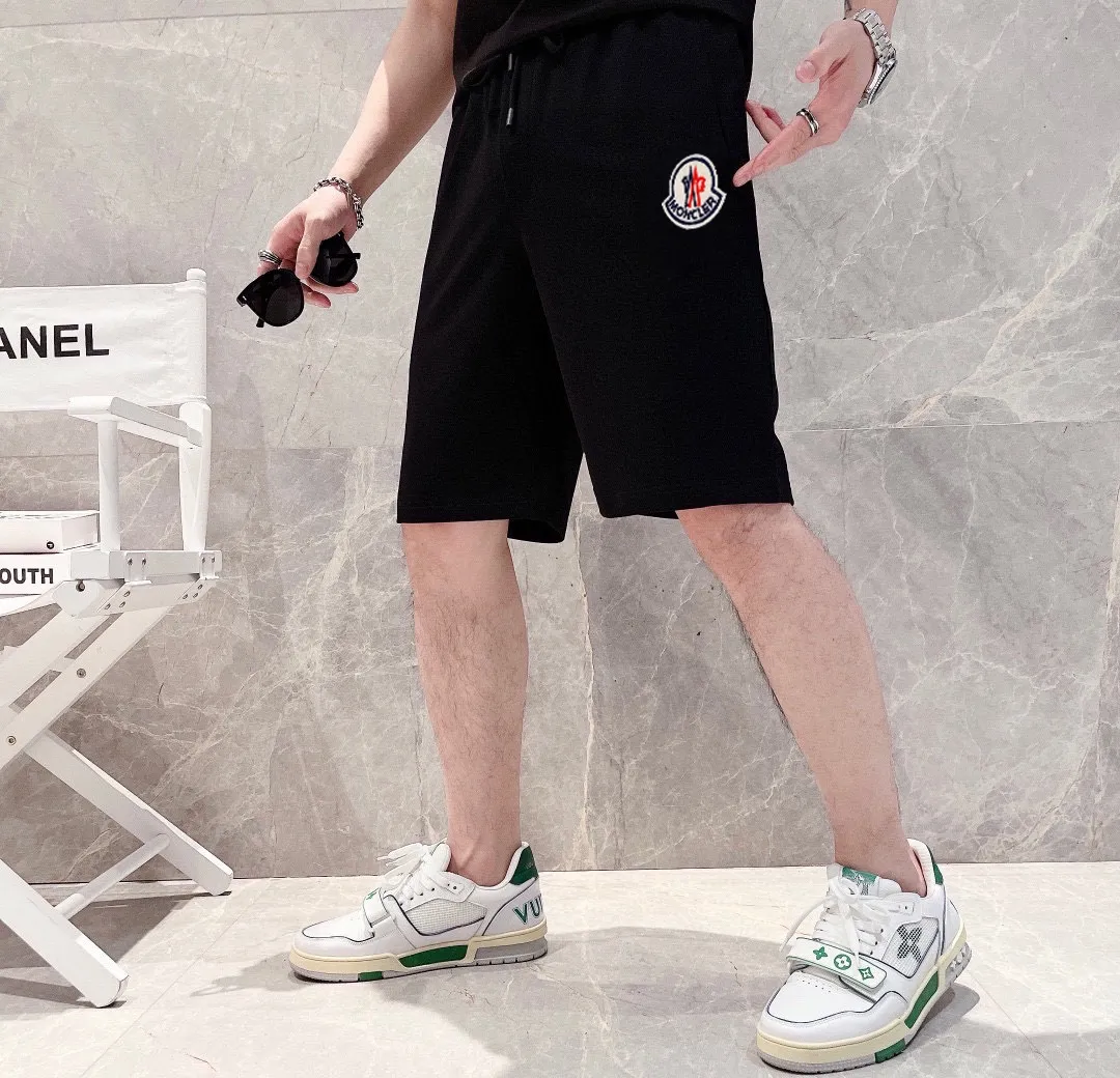 P290 💰 Brand [MONCLER] 2025 new men’s short-sleeved shorts suit! Synchronous sales on the official website! High-end version on the market! It feels delicate and soft! Make you more comfortable to wear! The draped silhouette is awesome! Size: M-5XL (please state your height and weight when placing an order)