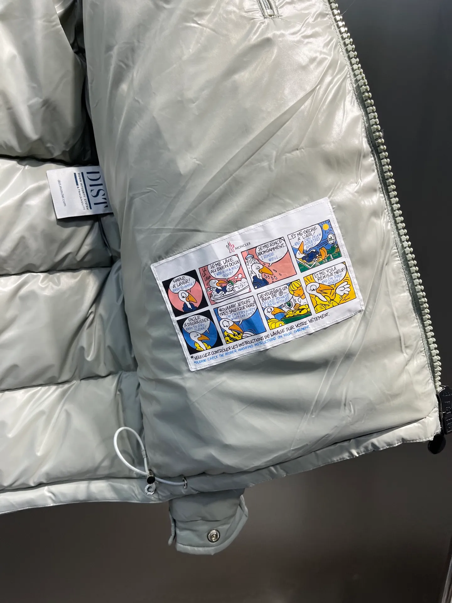 P780 Premium Mung Bean Gray) 𝗠𝗼𝗻𝗰𝗹𝗲𝗿 𝗠𝗮𝘆𝗮/ Moncler Top Mayan Down Jacket A super hit model that you can’t buy in winter. Eason Chan, Nicholas Tse, and Zhao Lusi have been wearing it one after another. They speak for themselves with their strength, a veteran-level style. This series is known for its fluffy bread style and glossy effect. It is the most popular series in the classic main line of the M family. Buying at the counter and from the official website is basically a matter of rush! Promise me to buy it soon! Just needed series! ! Don’t wait until winter when it’s hard to get one size: 123456