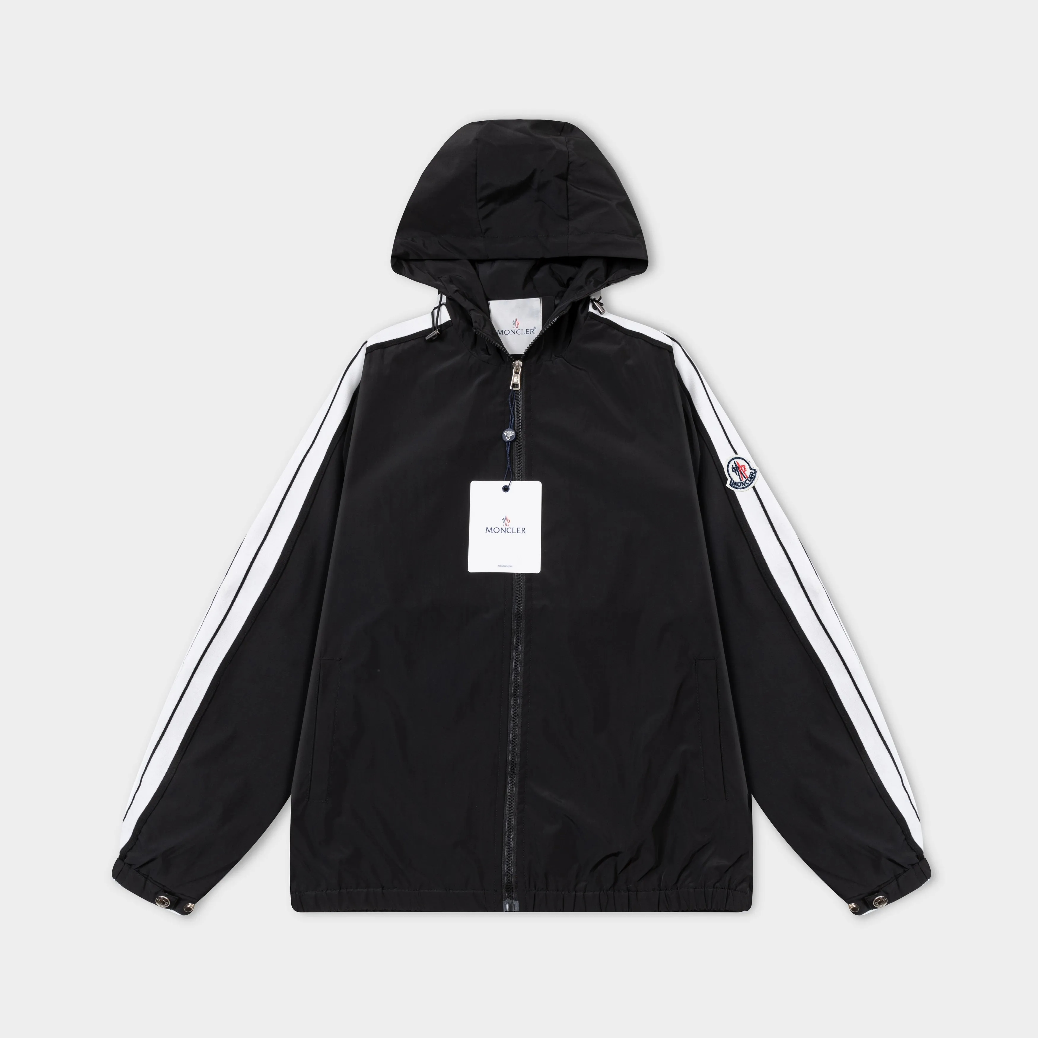 P340 MONCLER 2025 new autumn and winter hooded windbreaker jacket, synchronized with the official website. Stylish style, rigorous workmanship, neat wiring, good upper body effect, original custom-made hardware zipper, code number: M-3XL, color: picture color
